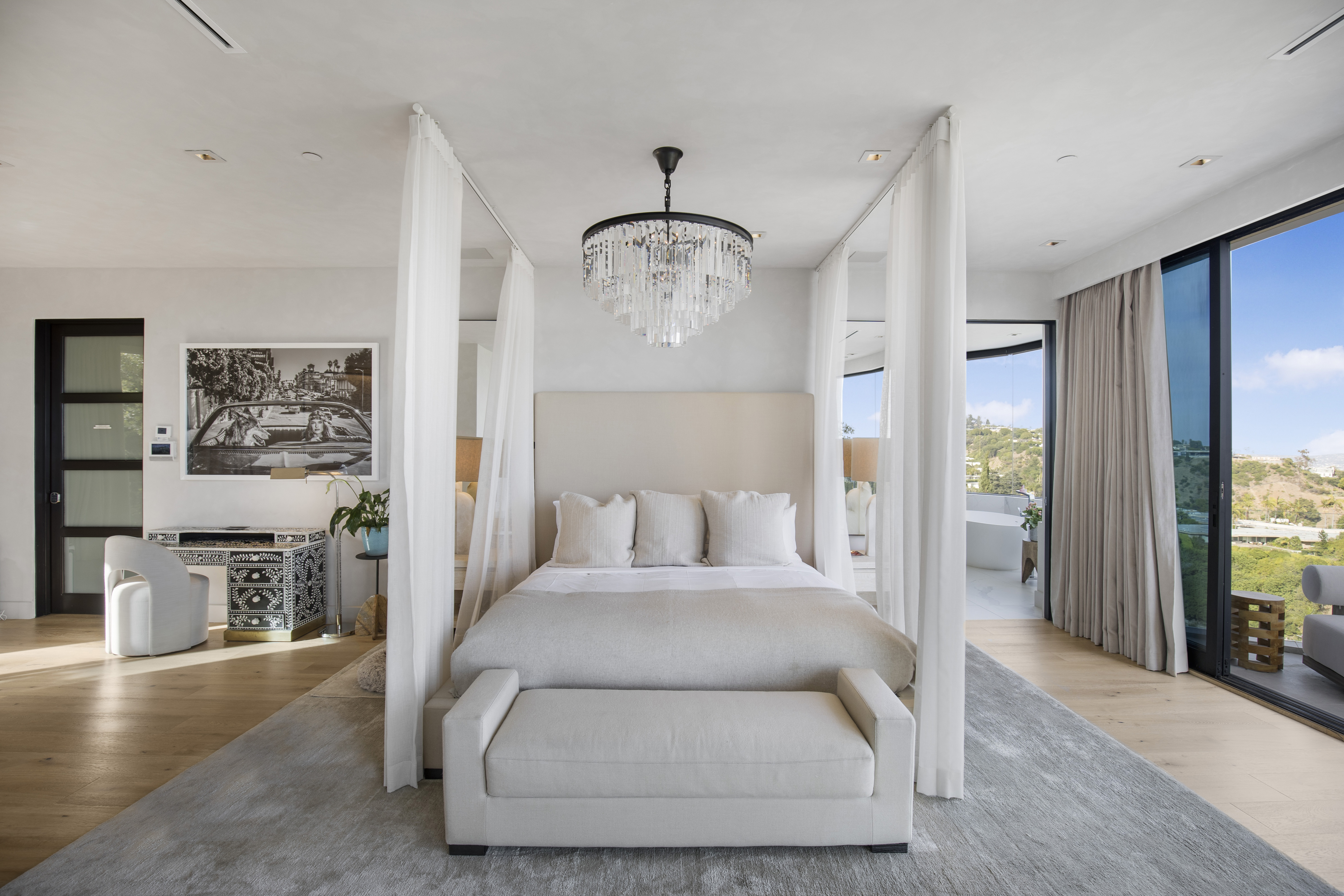 The Beverly Crest — photo 45