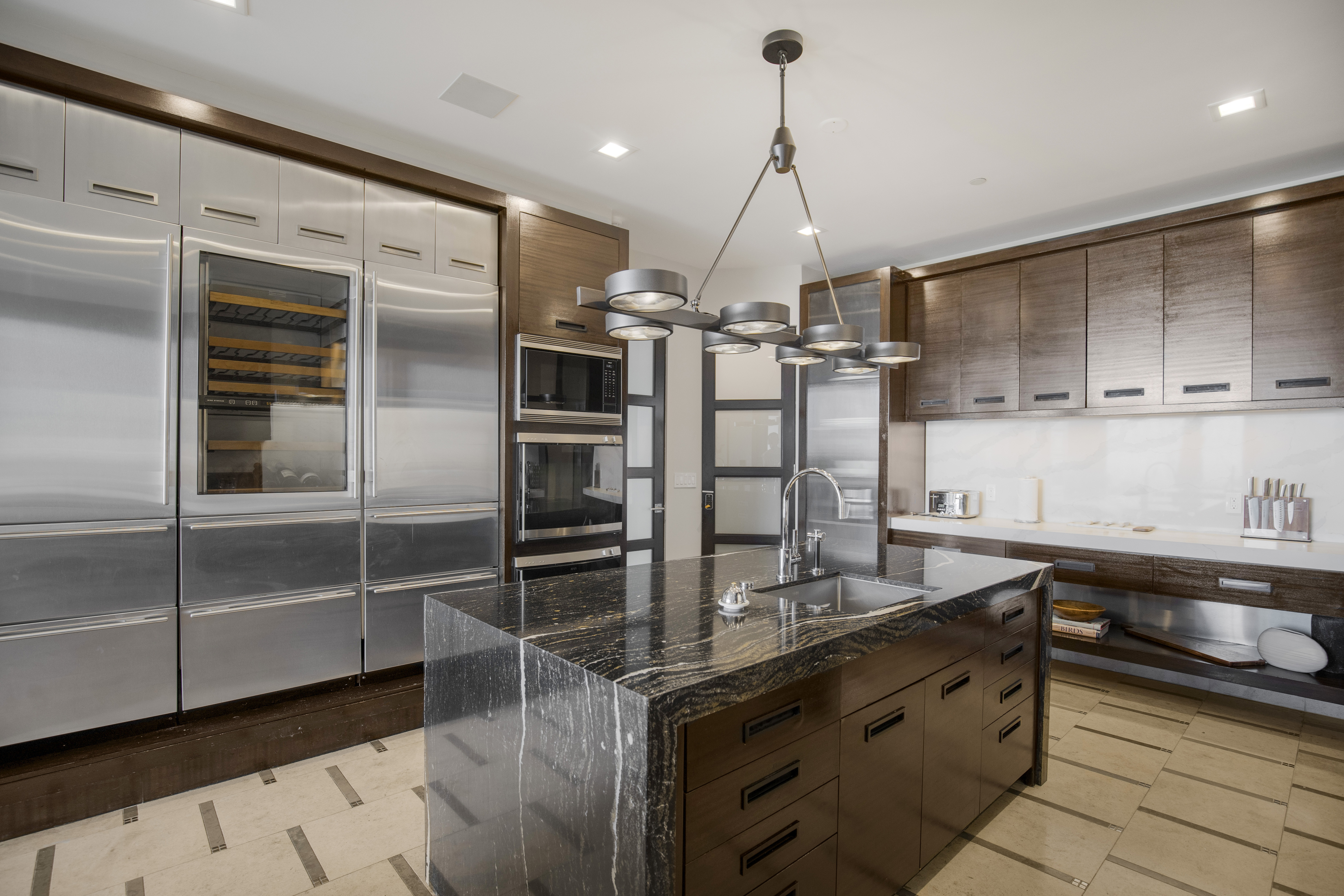 The Beverly Crest — photo 27