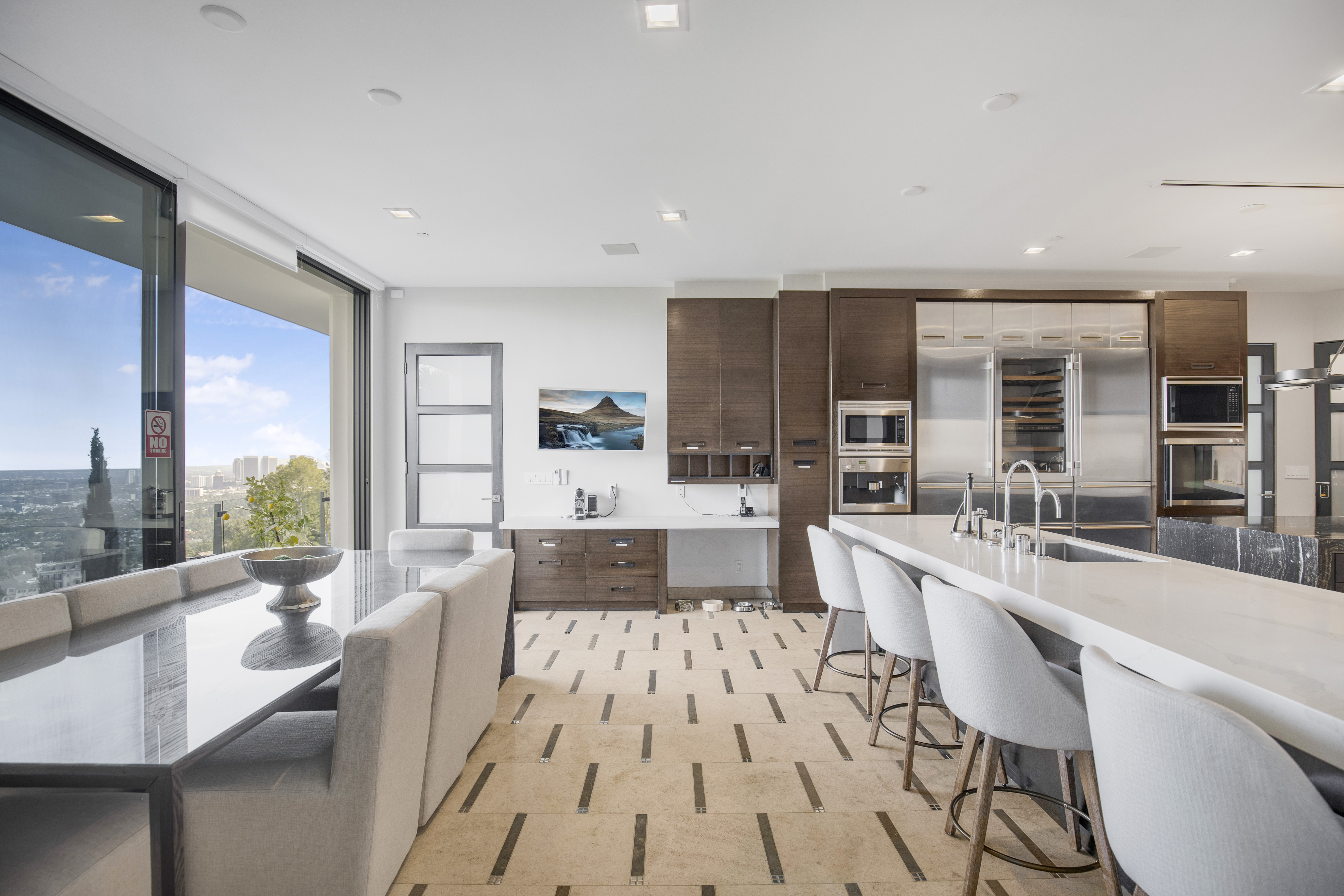 The Beverly Crest — photo 34