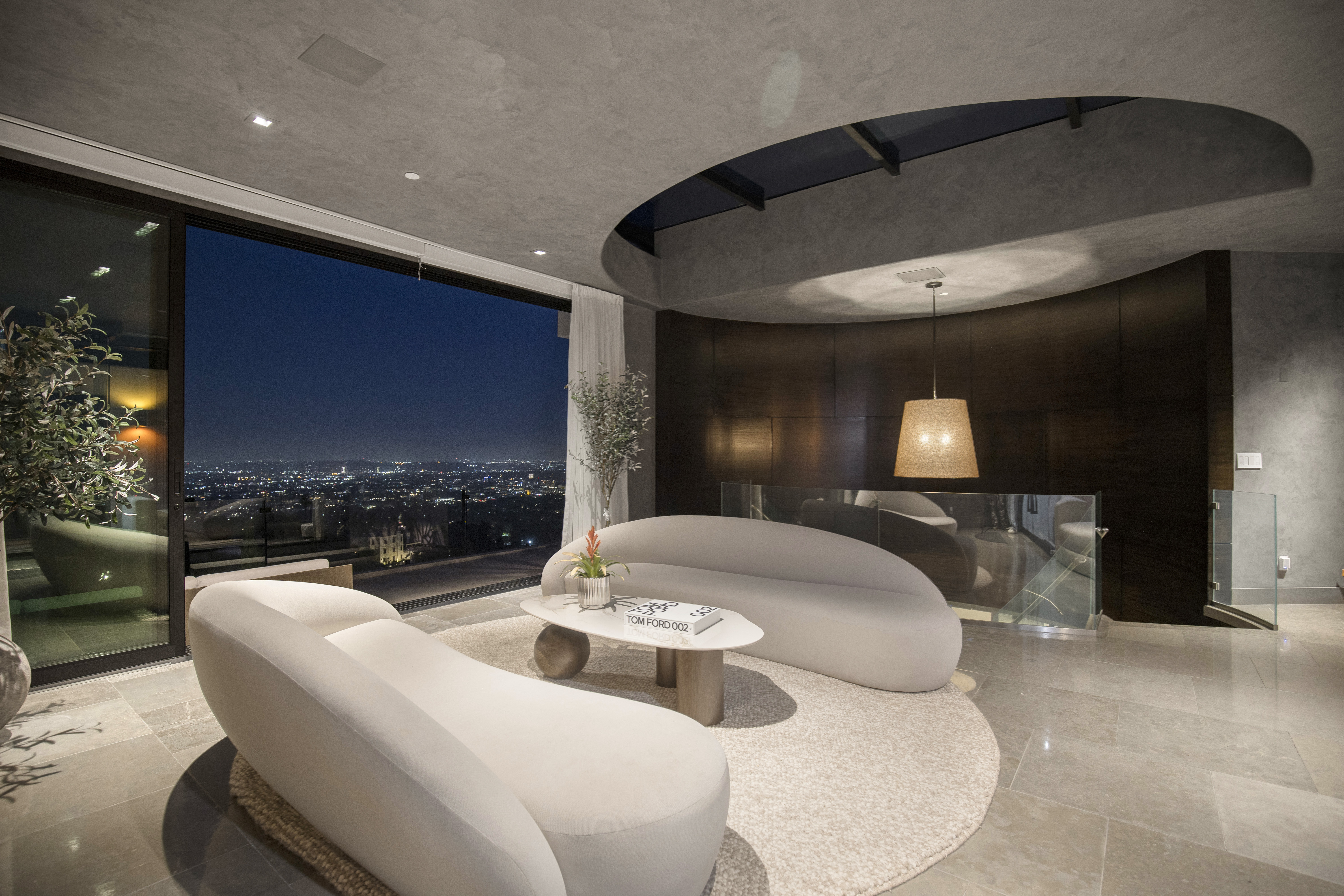 The Beverly Crest — photo 43