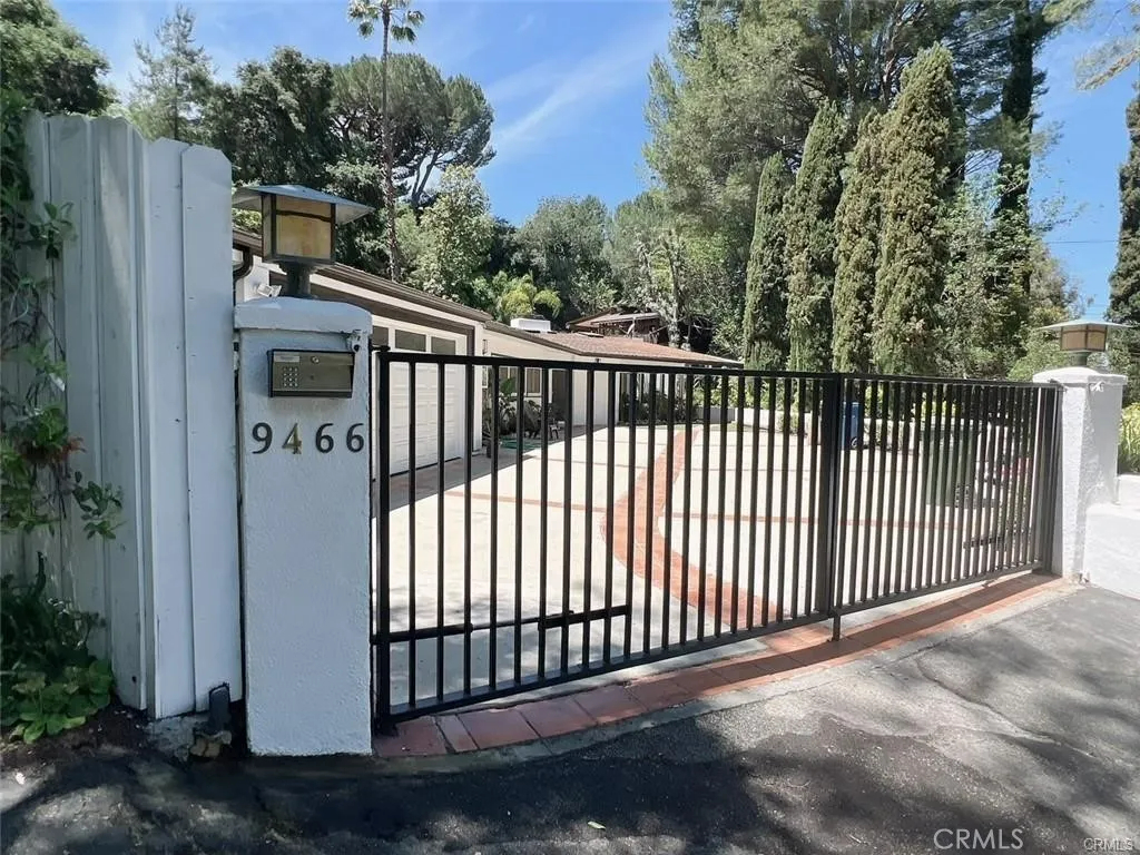 Hidden Valley Villa | Photo 2