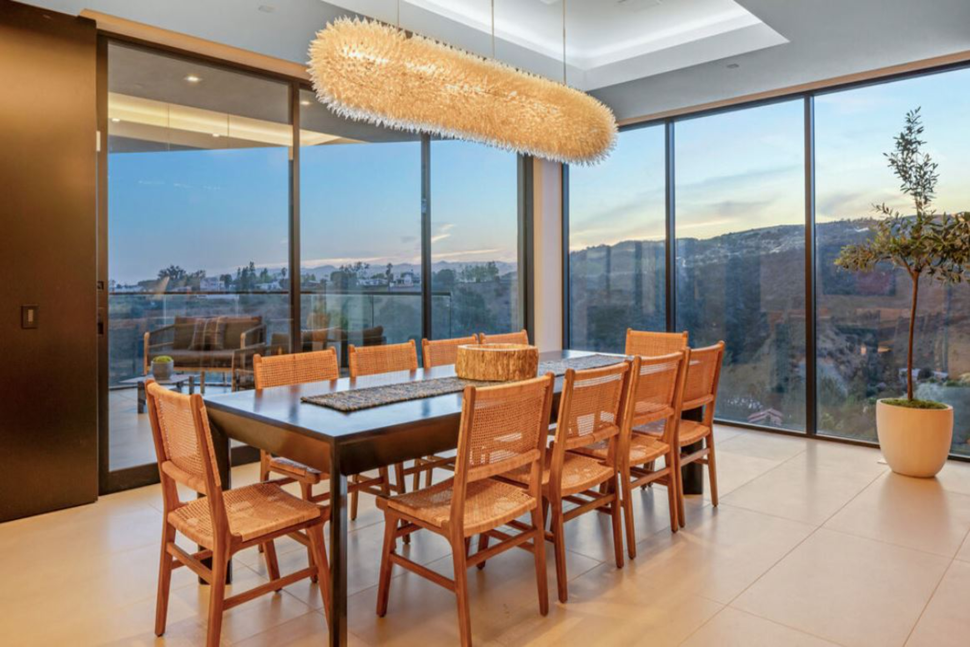 Summit Modern | Photo 19