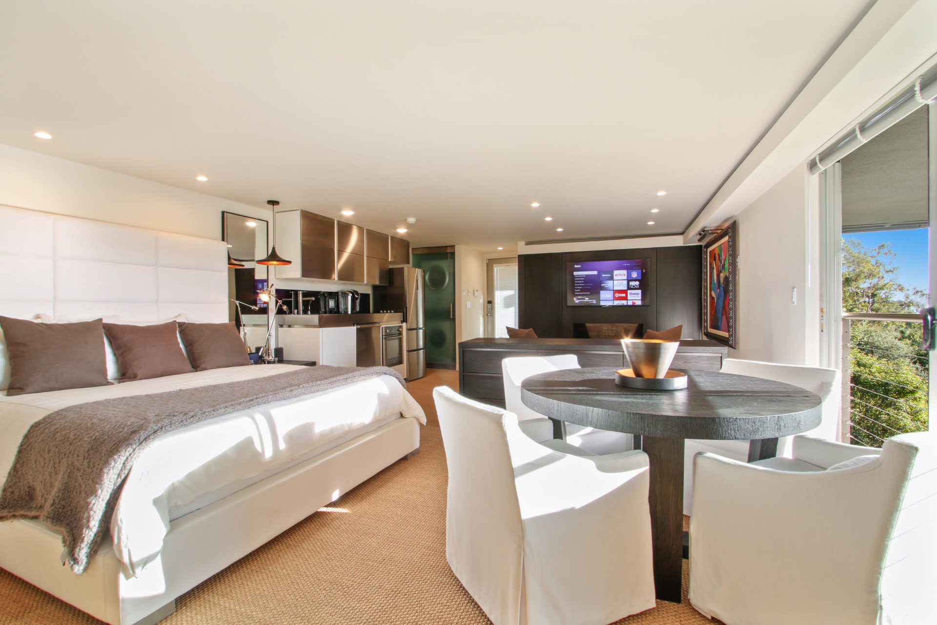 The Beverly Aura | Photo 28