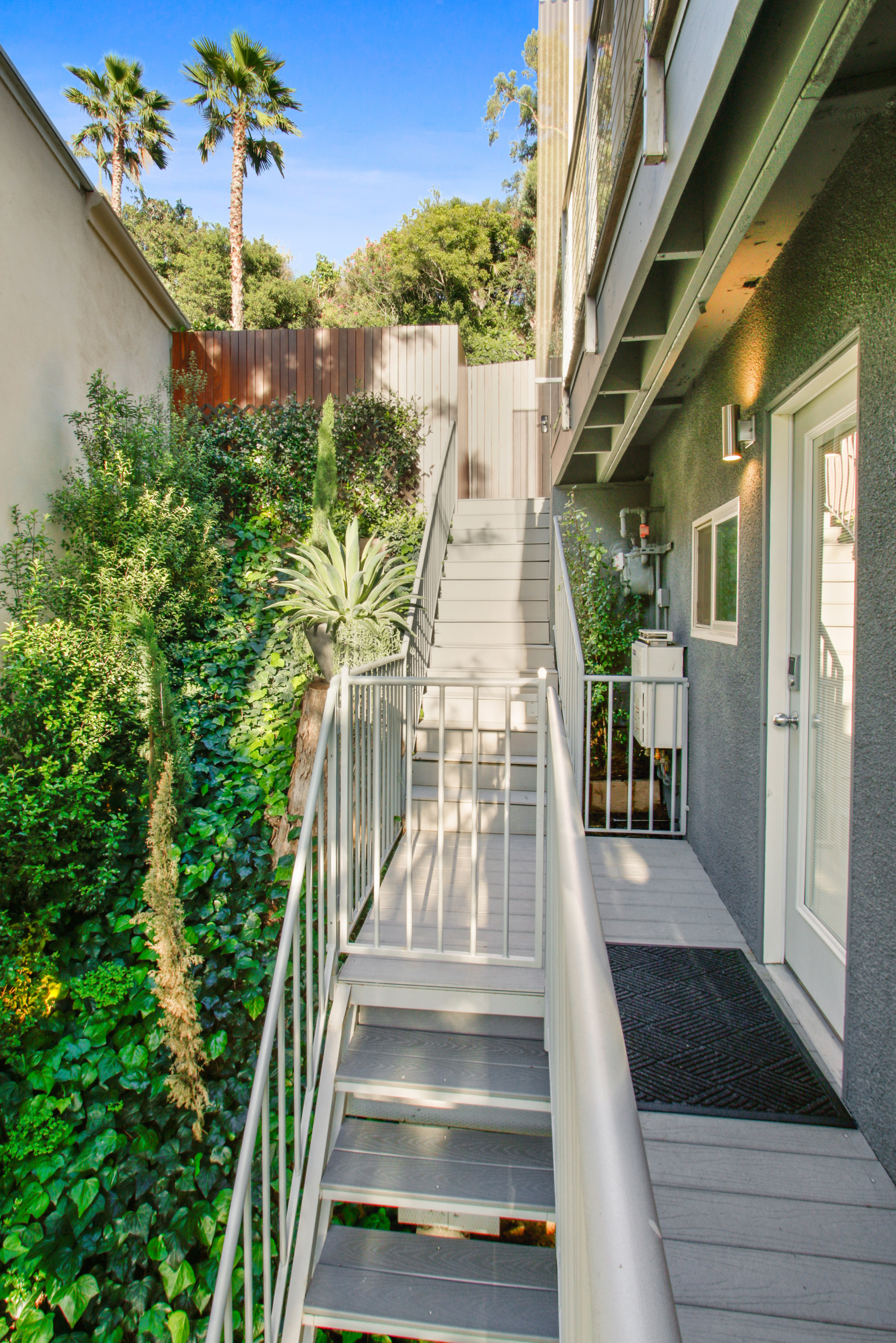 The Beverly Aura | Photo 53