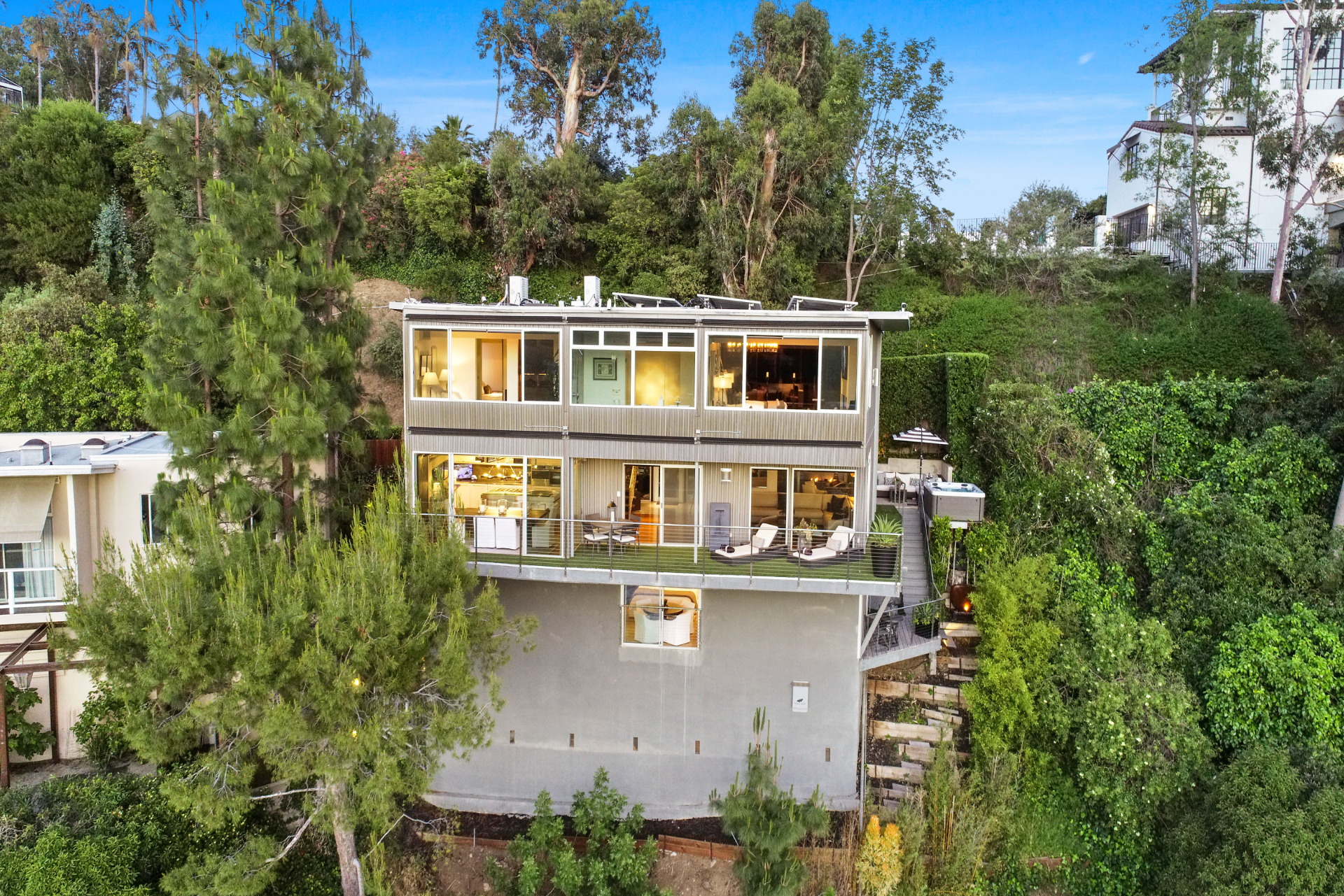 The Beverly Aura | Photo 56