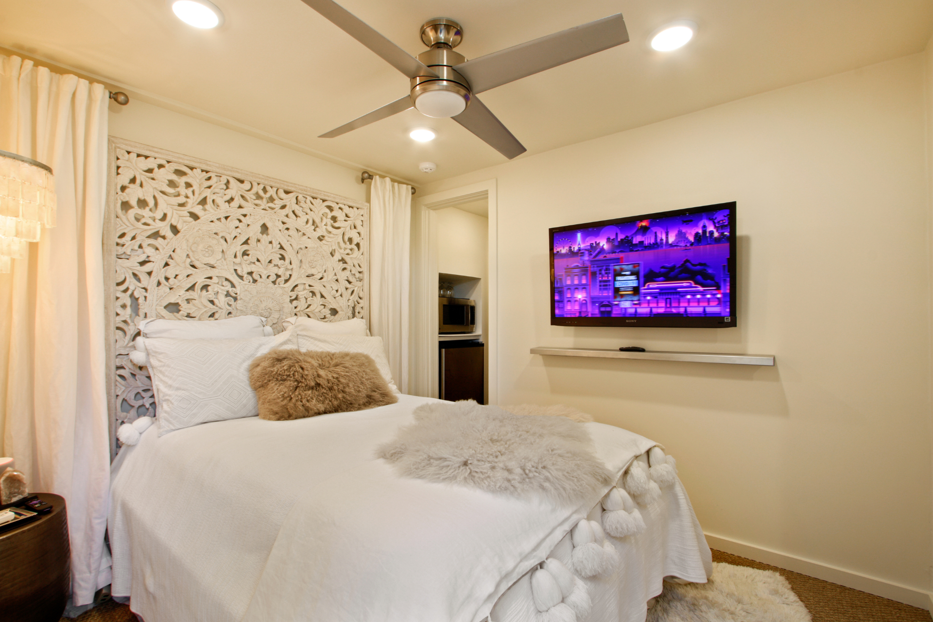 The Beverly Aura | Photo 34