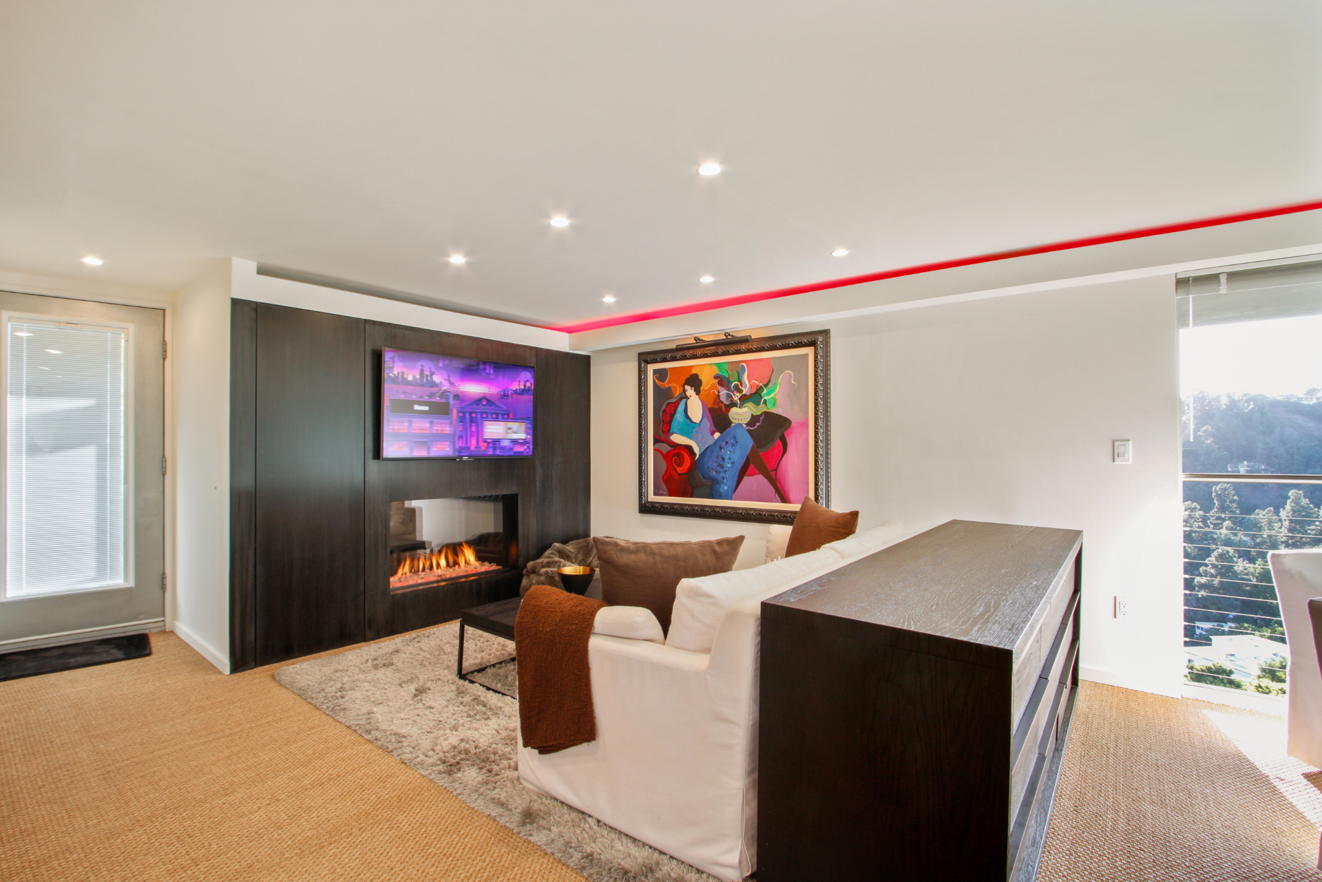 The Beverly Aura | Photo 32