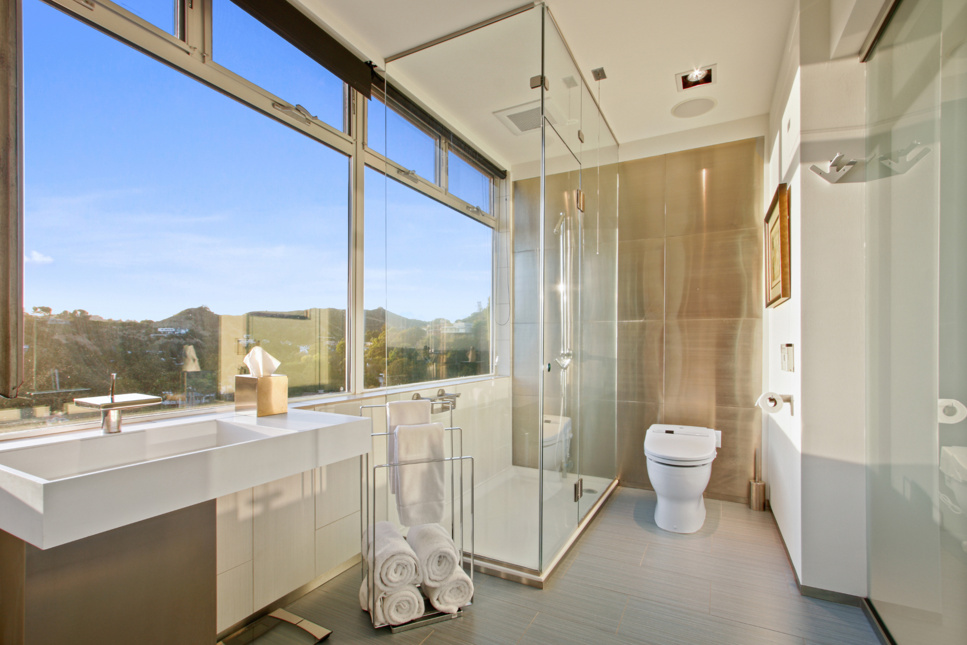 The Beverly Aura | Photo 37