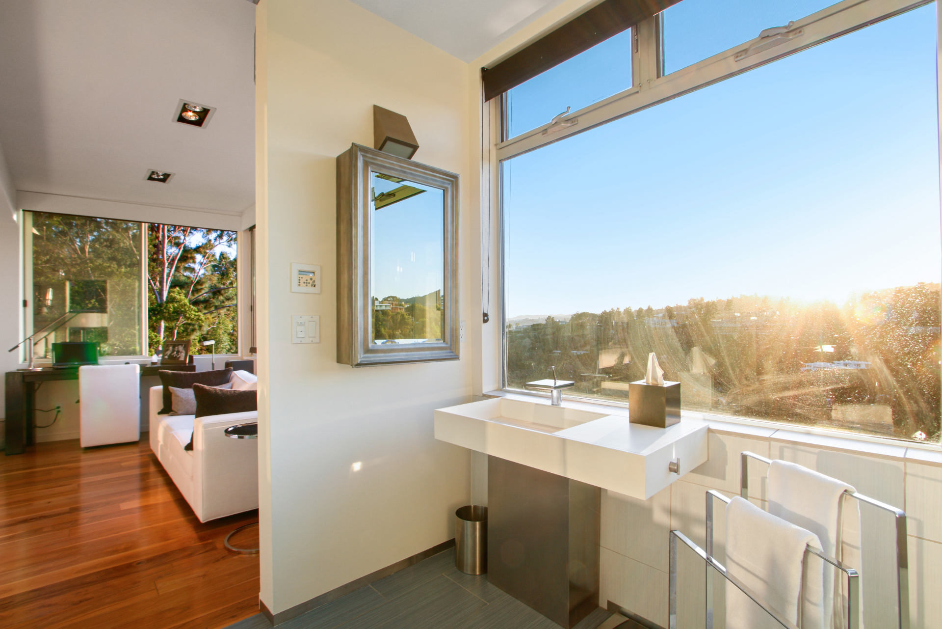 The Beverly Aura | Photo 38