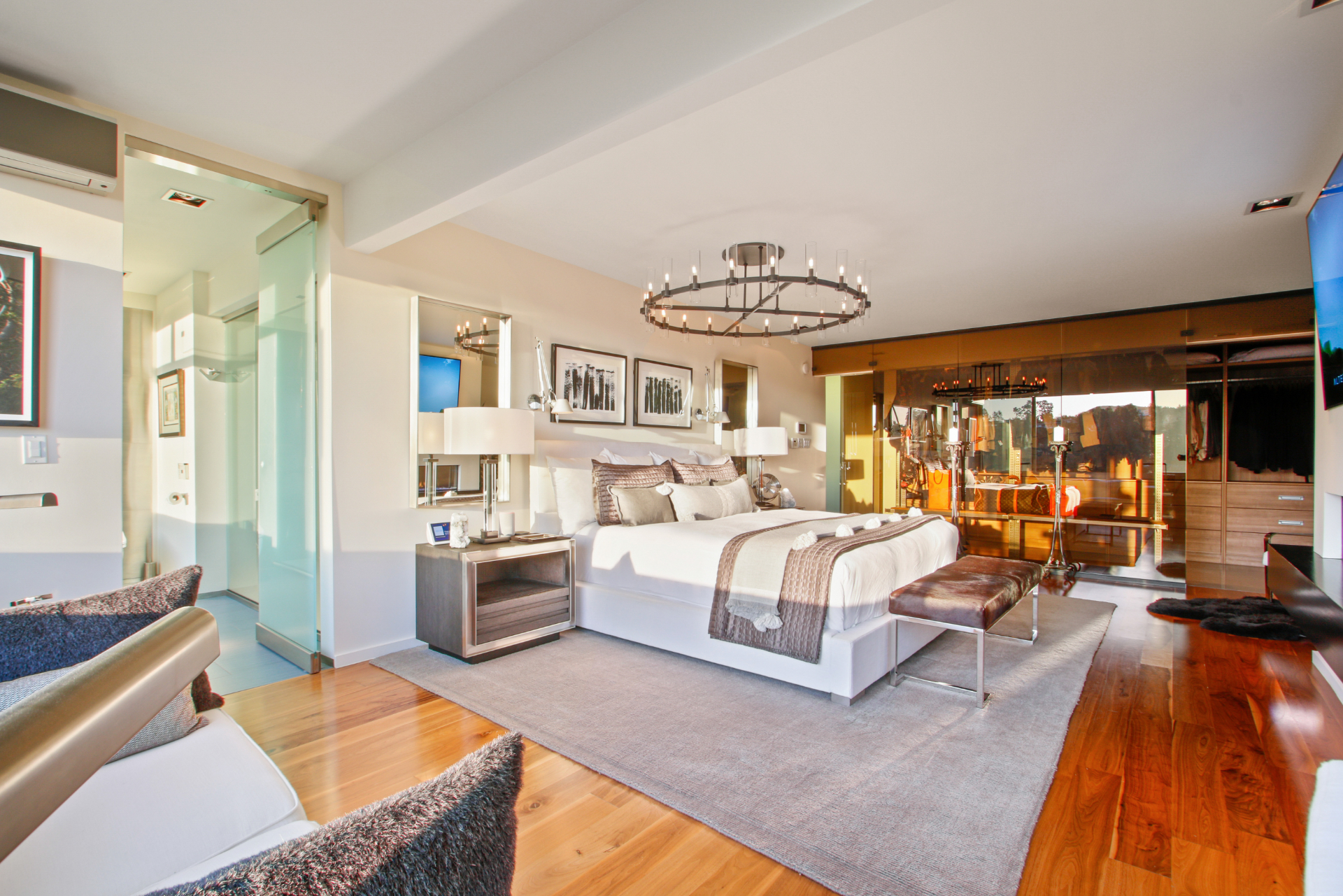 The Beverly Aura | Photo 25