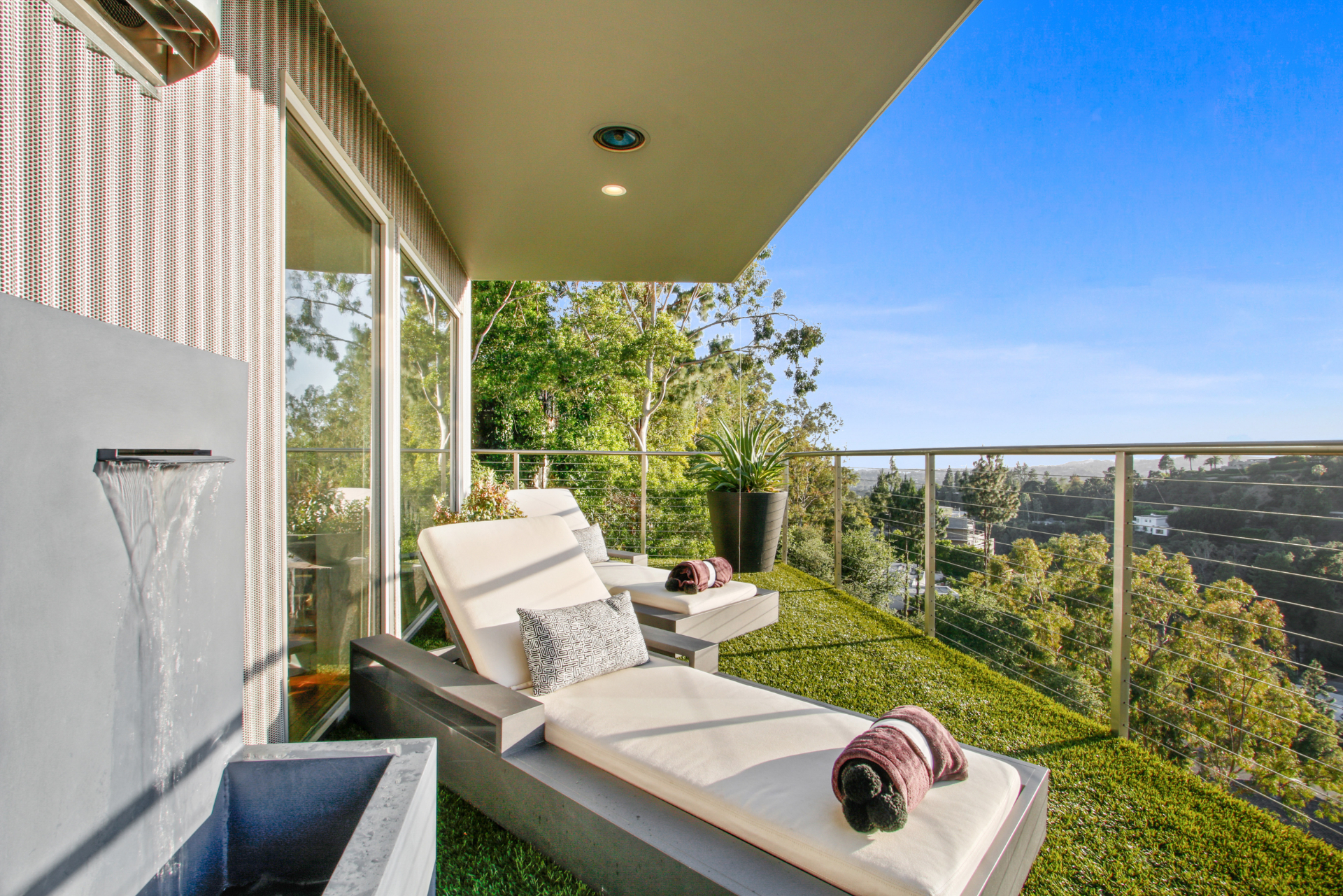 The Beverly Aura | Photo 50