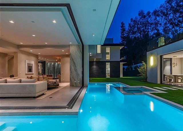 Featured Property Stone Canyon