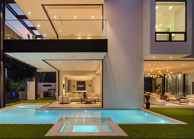 Featured Property Stone Canyon