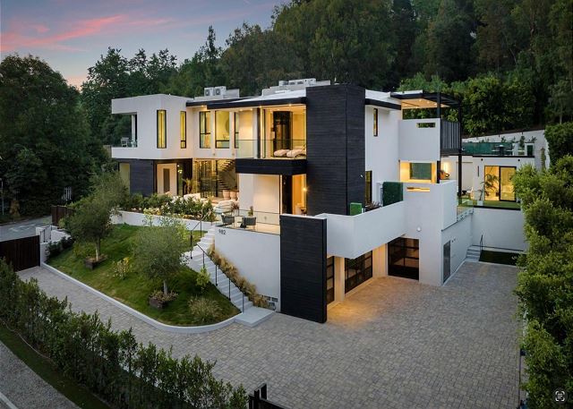 Featured Property Stone Canyon