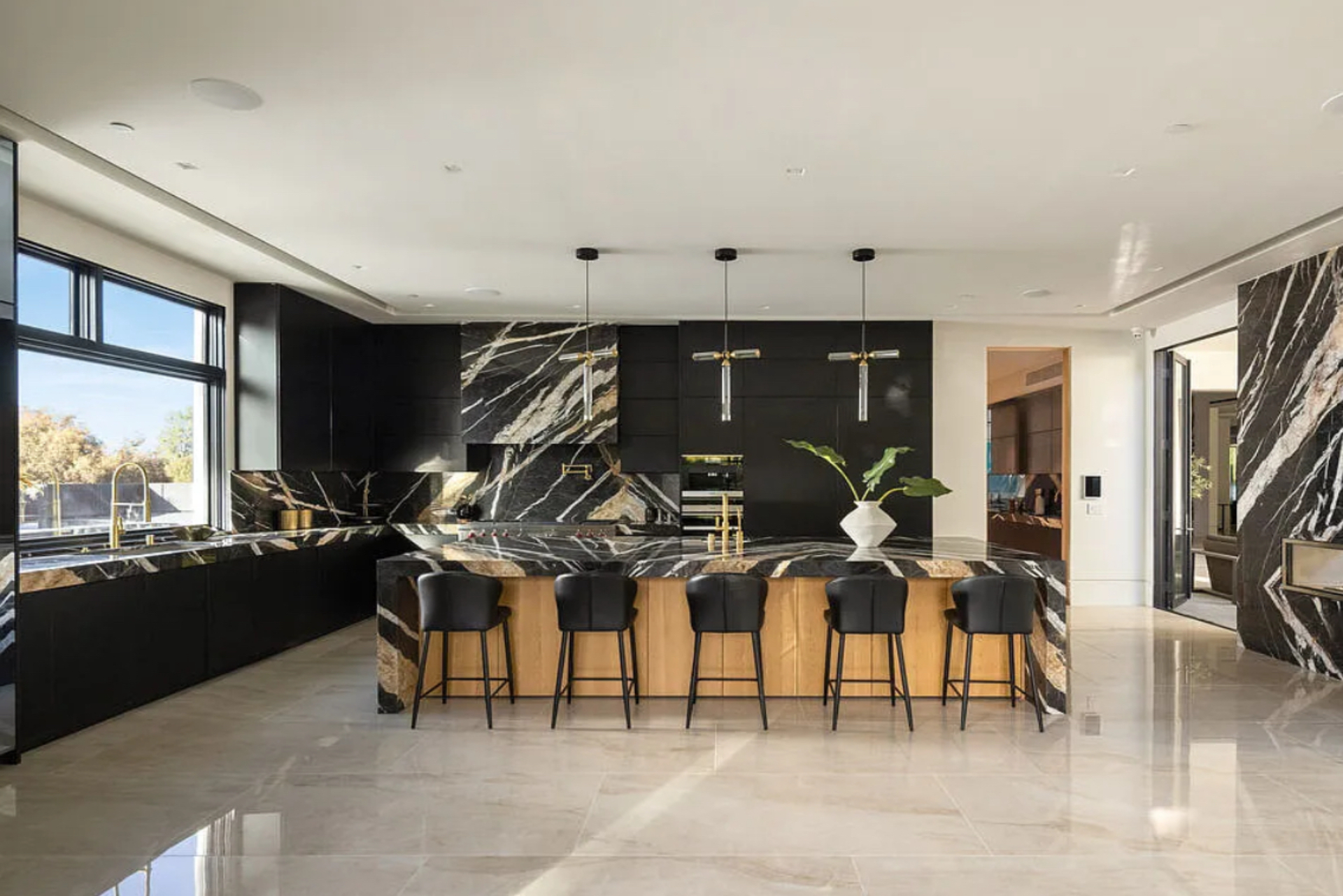 Kent Villa | Photo 12