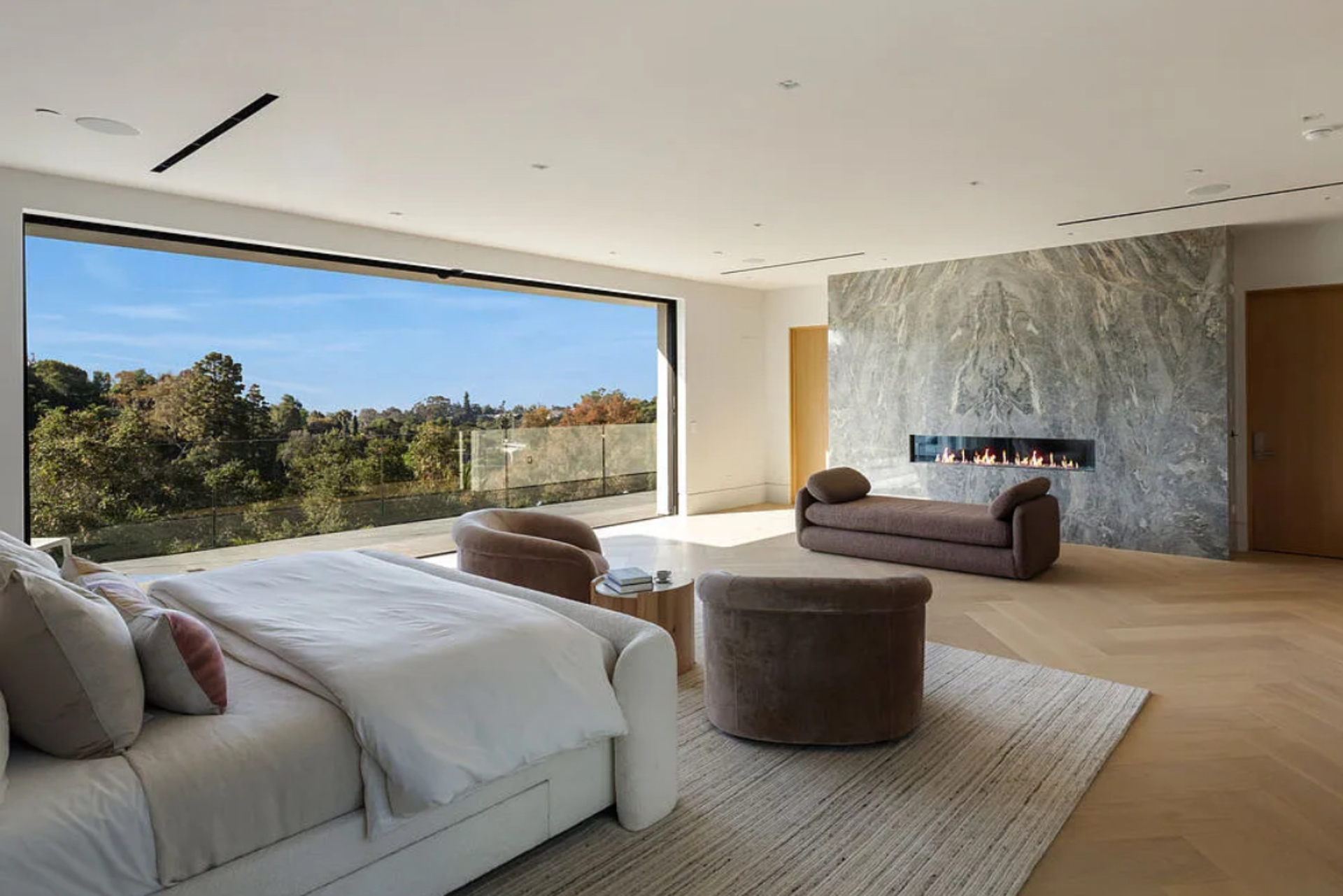 Kent Villa | Photo 20