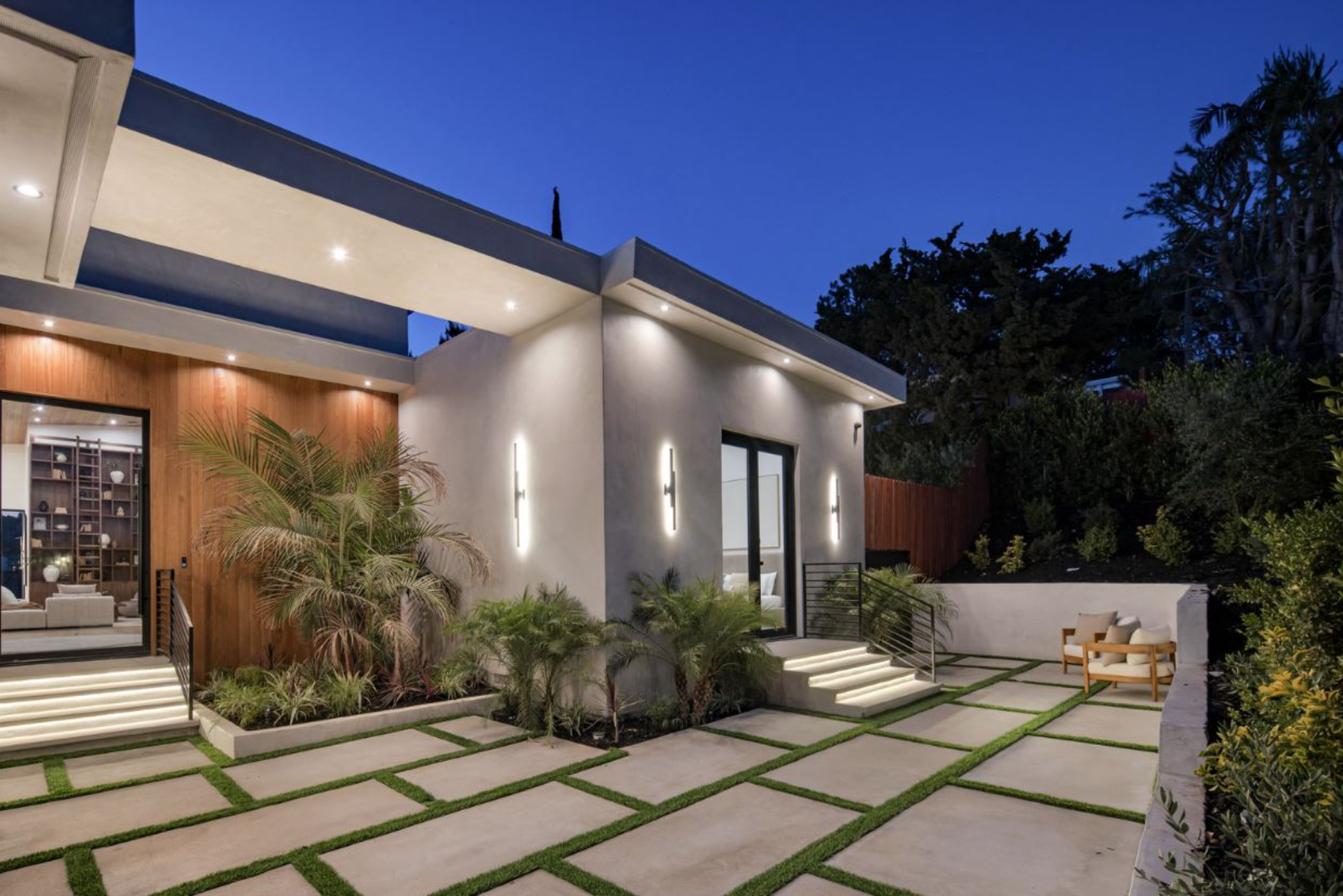 Arby Crest | Photo 66