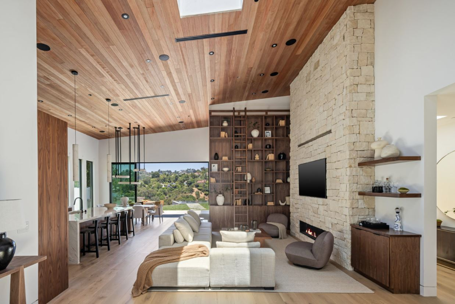 Arby Crest | Photo 14