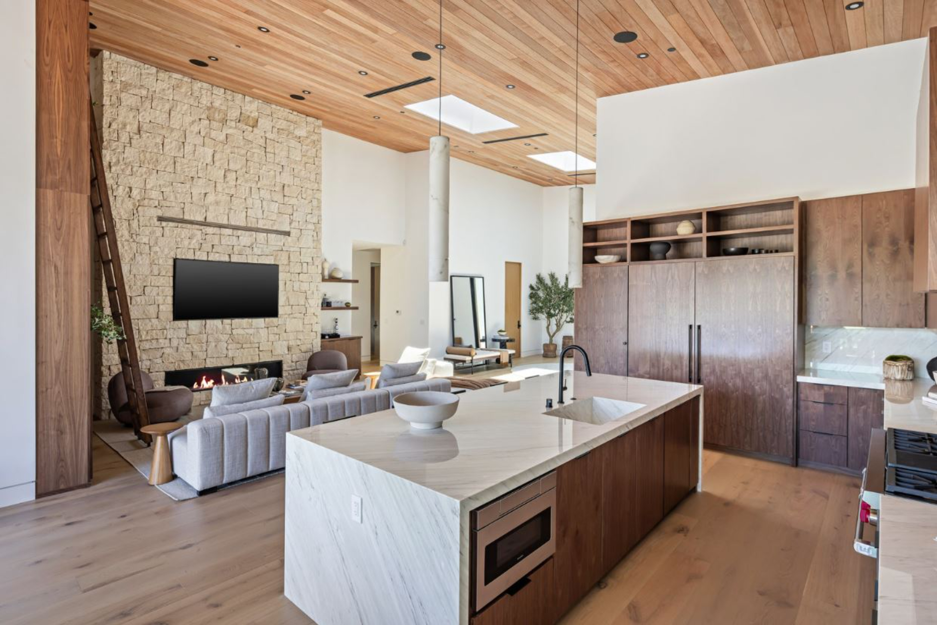 Arby Crest | Photo 22