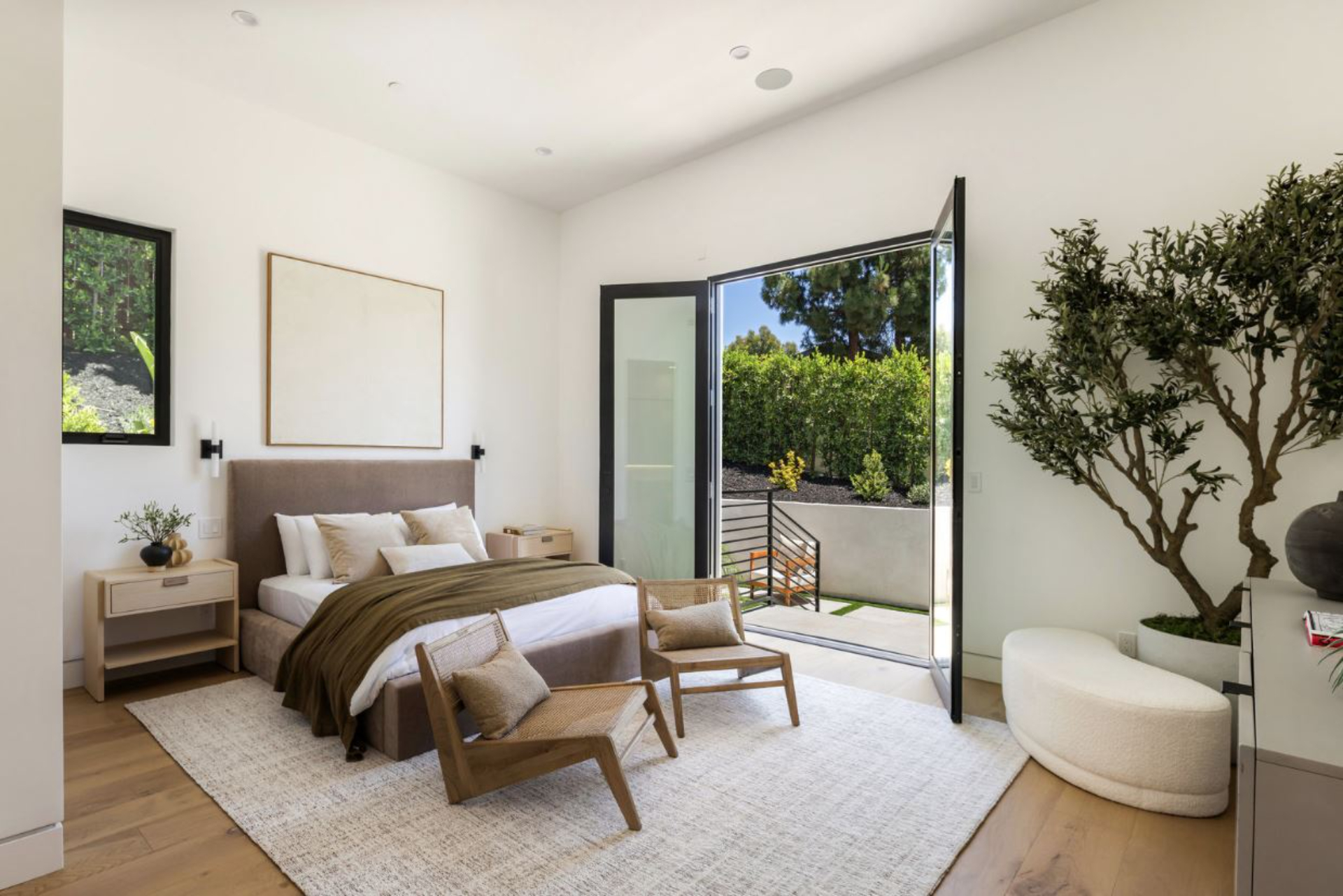 Arby Crest | Photo 52