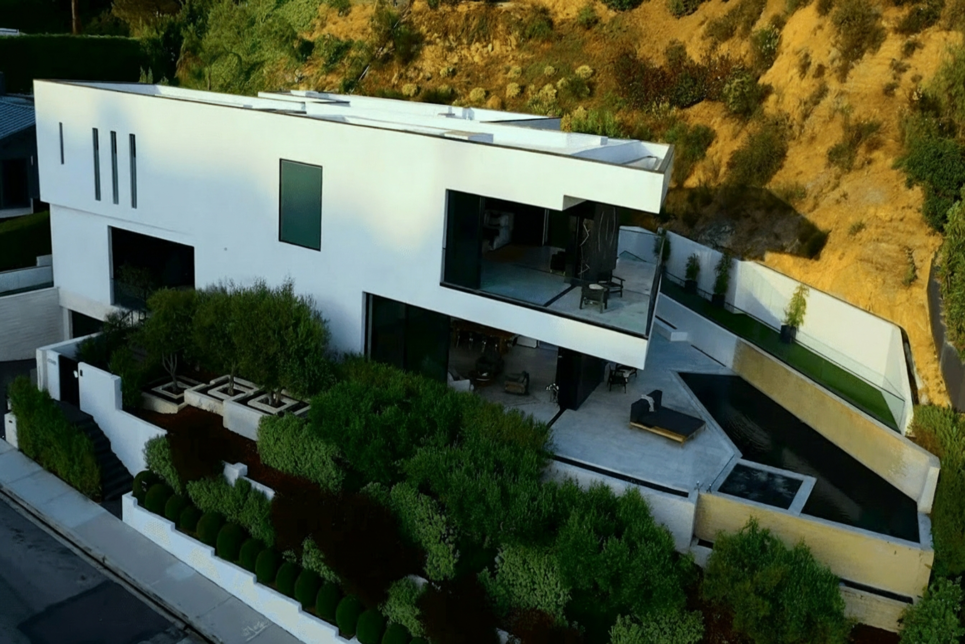 Doheny Estate | Photo 6