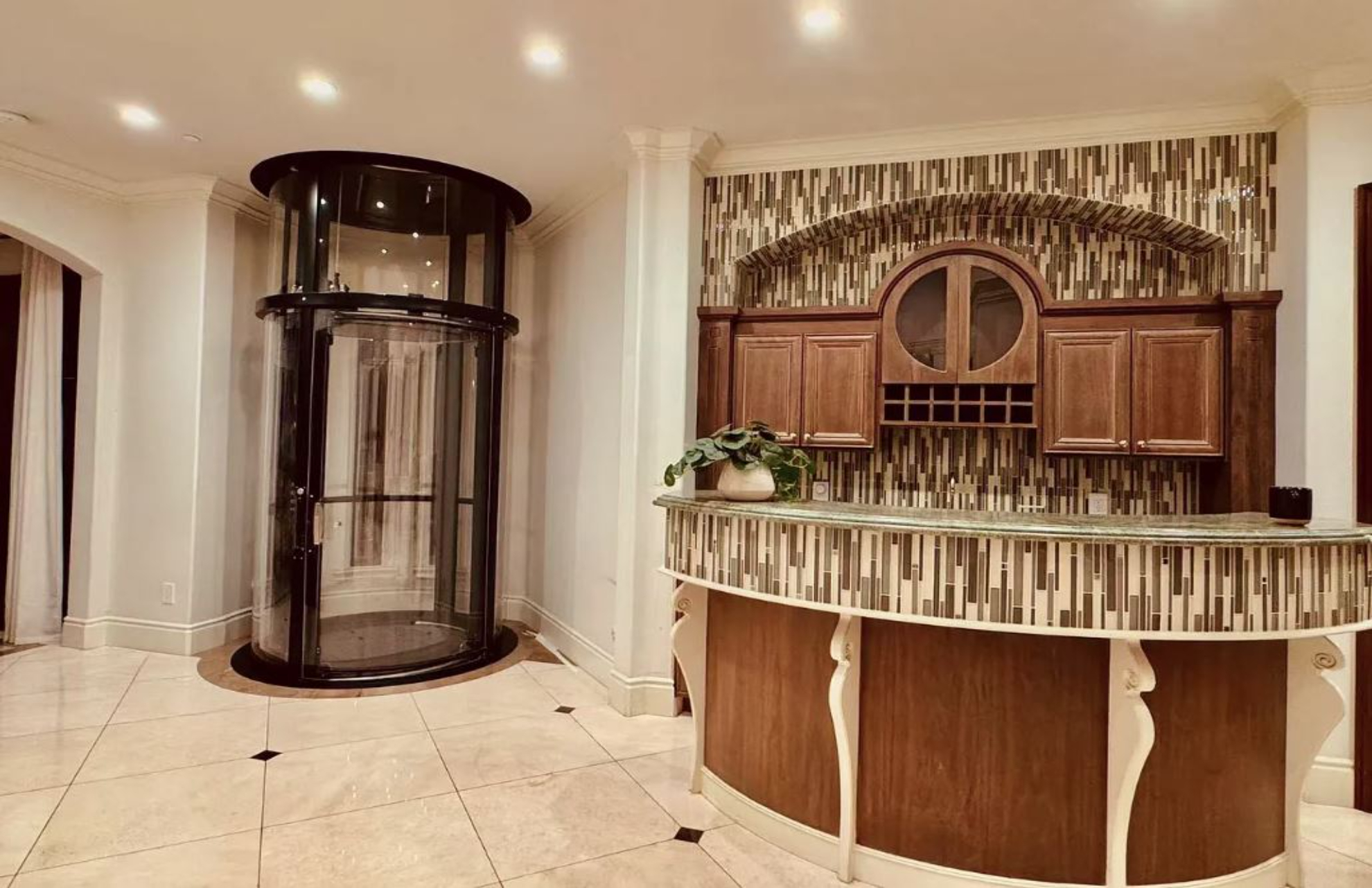 Almendral Estate | Photo 15