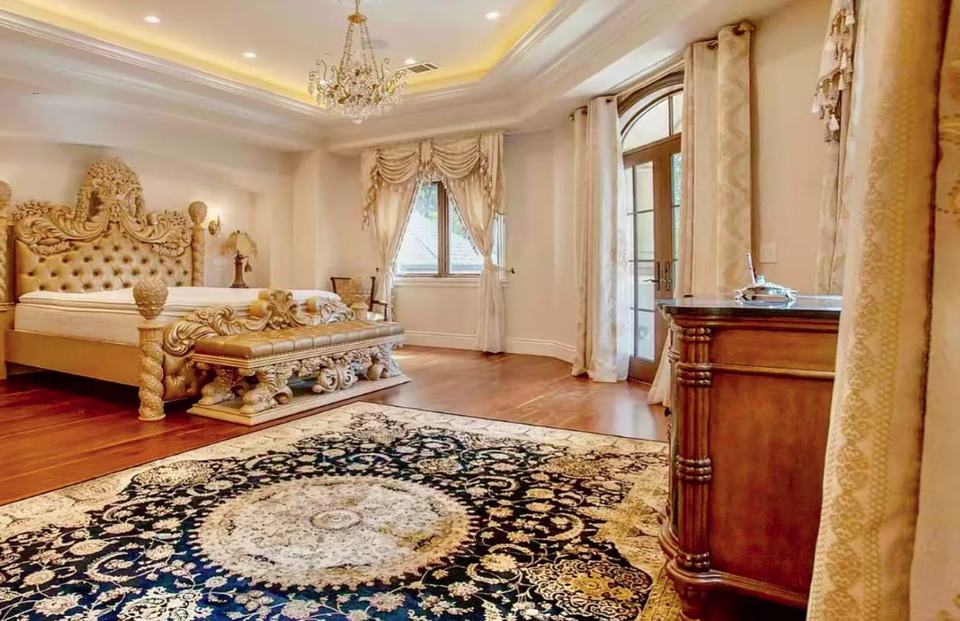 Almendral Estate | Photo 10