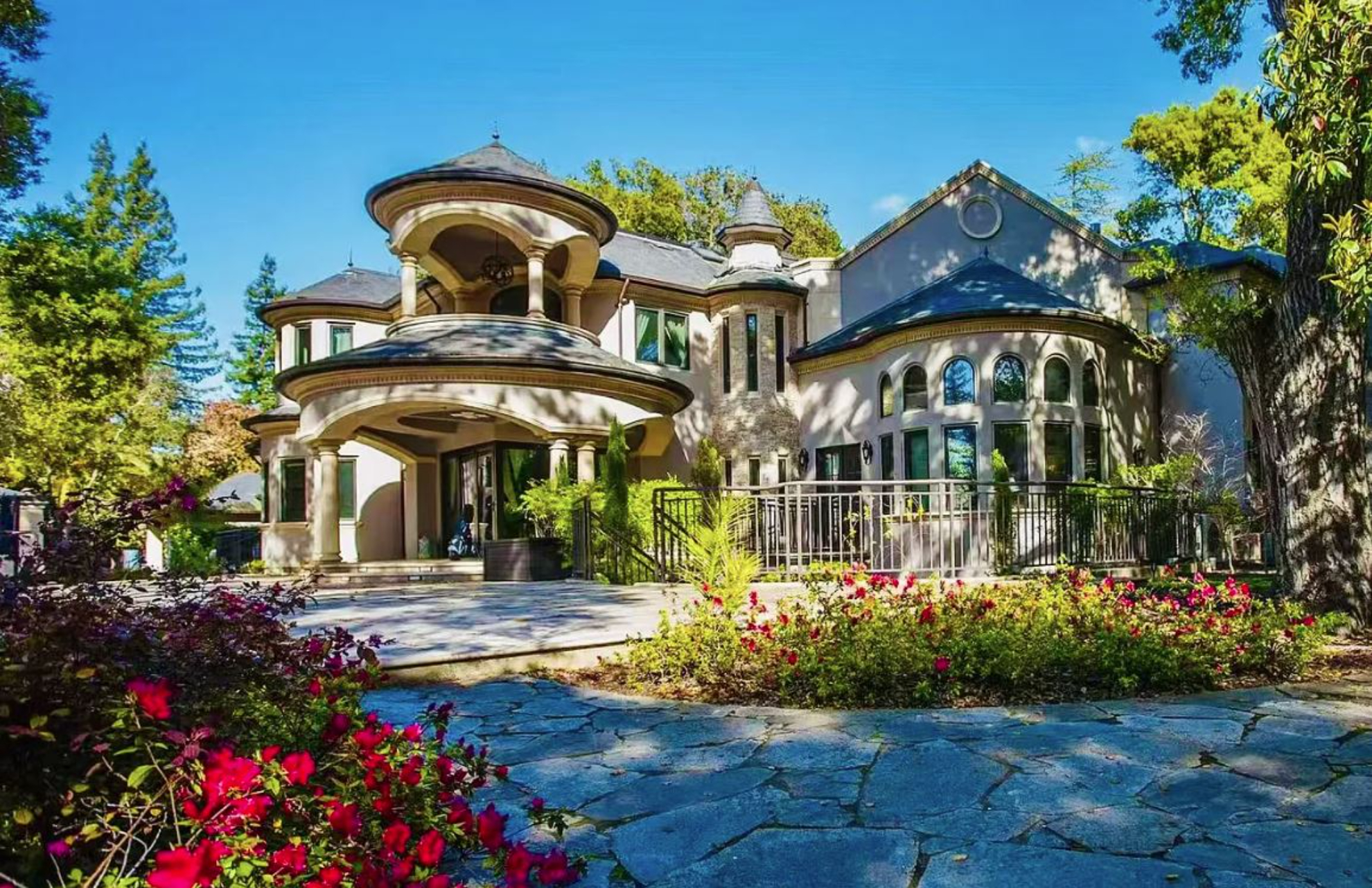 Almendral Estate | Photo 4