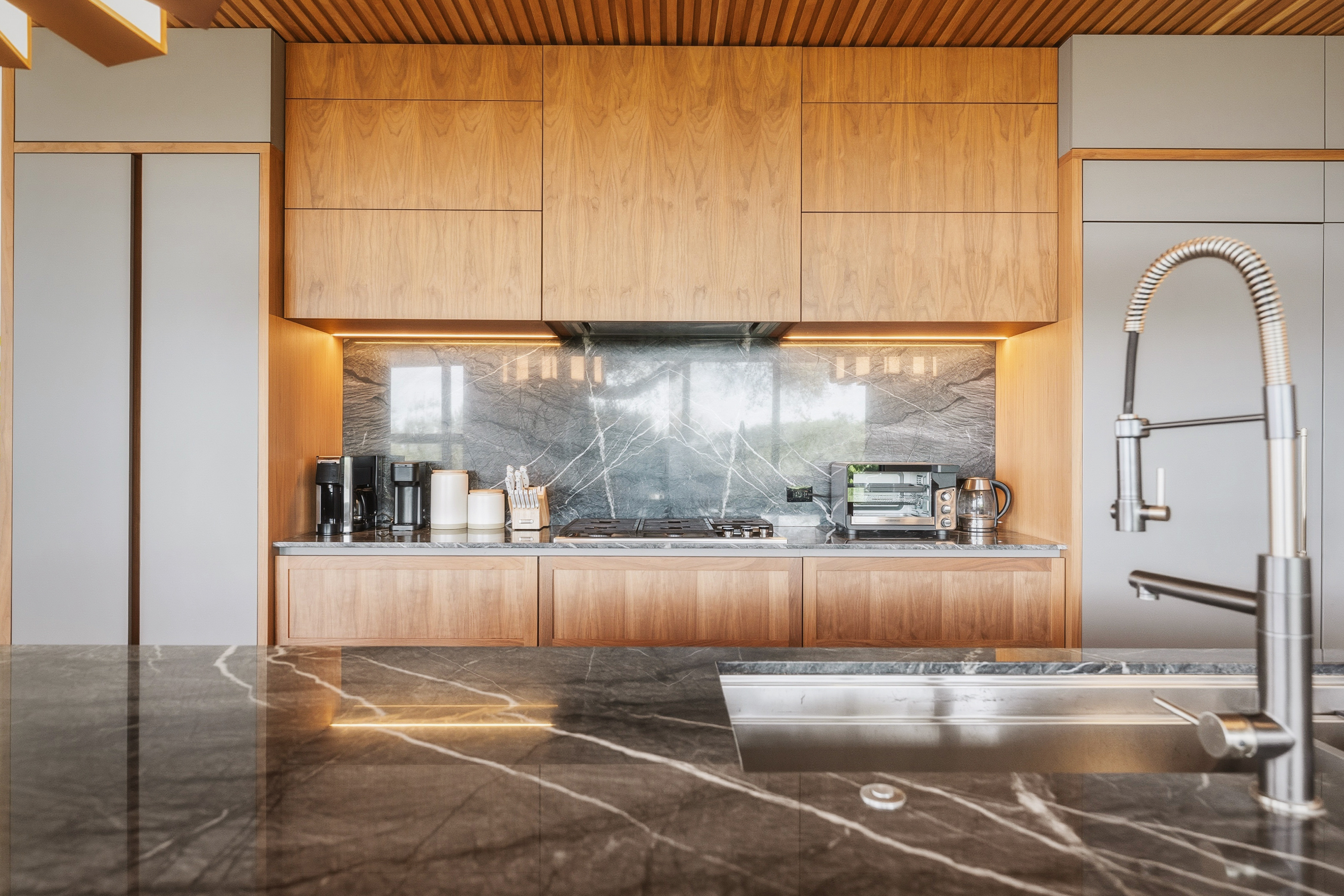 Mulholland Summit | Photo 26