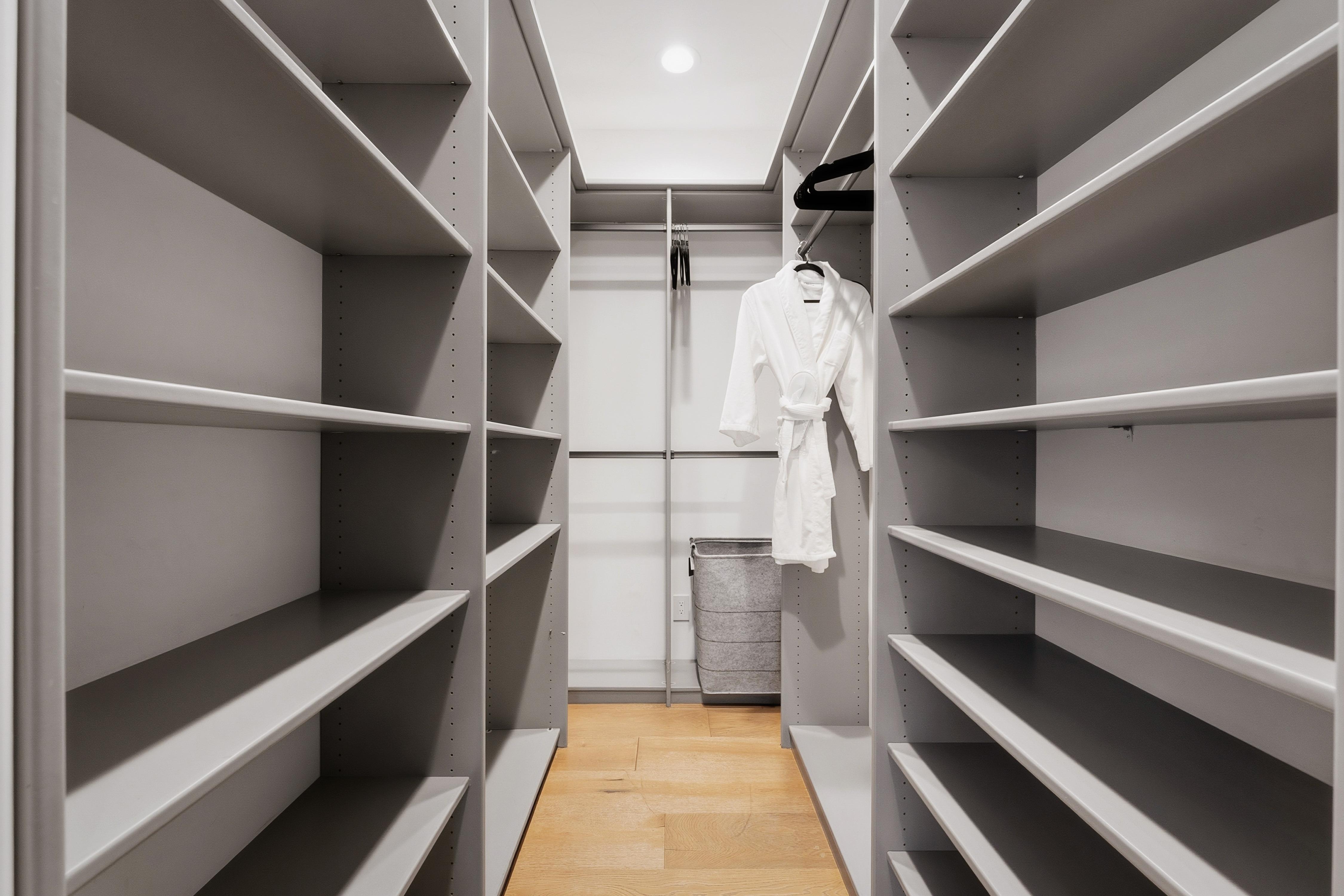 Mulholland Summit | Photo 38