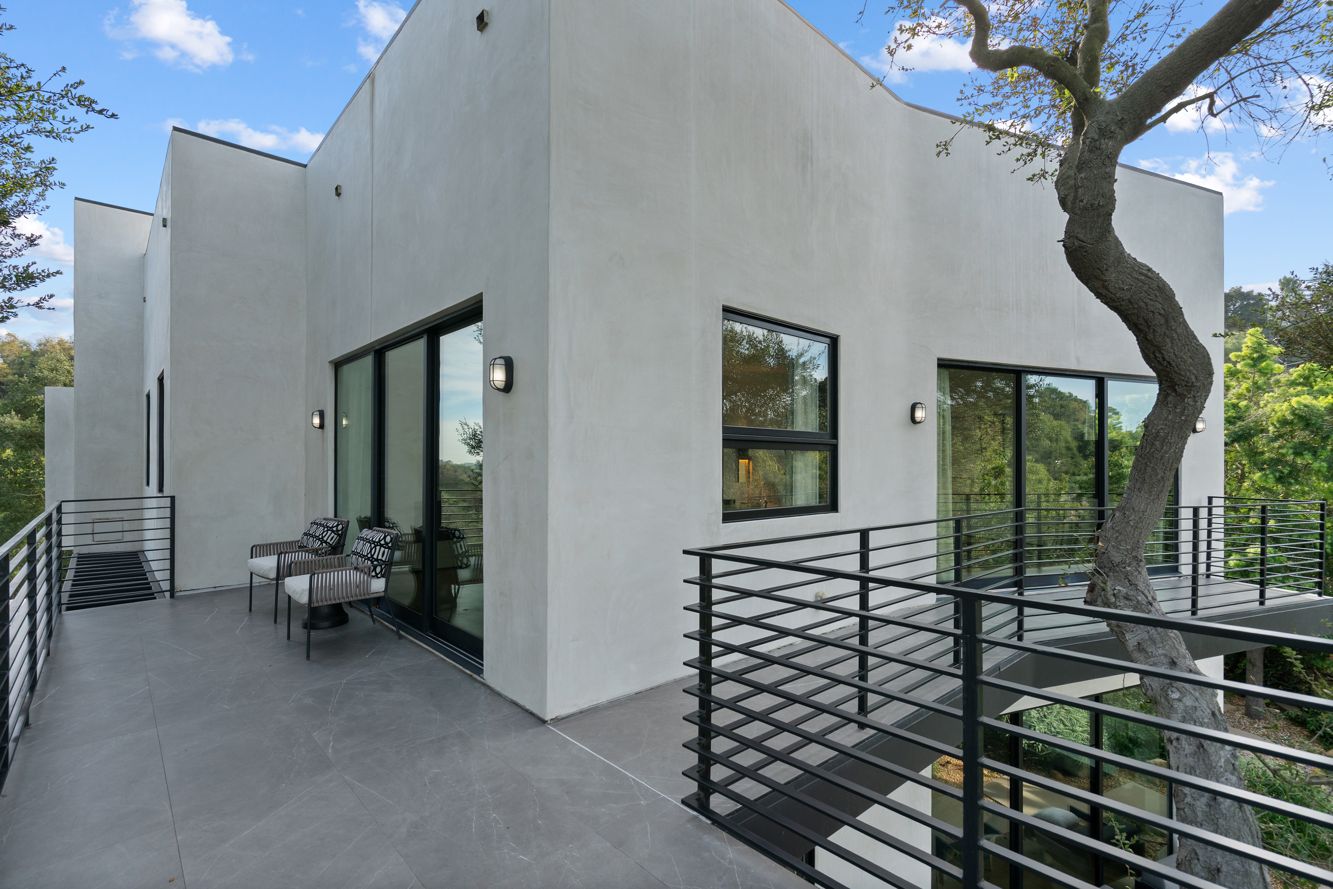 Mulholland Summit | Photo 70