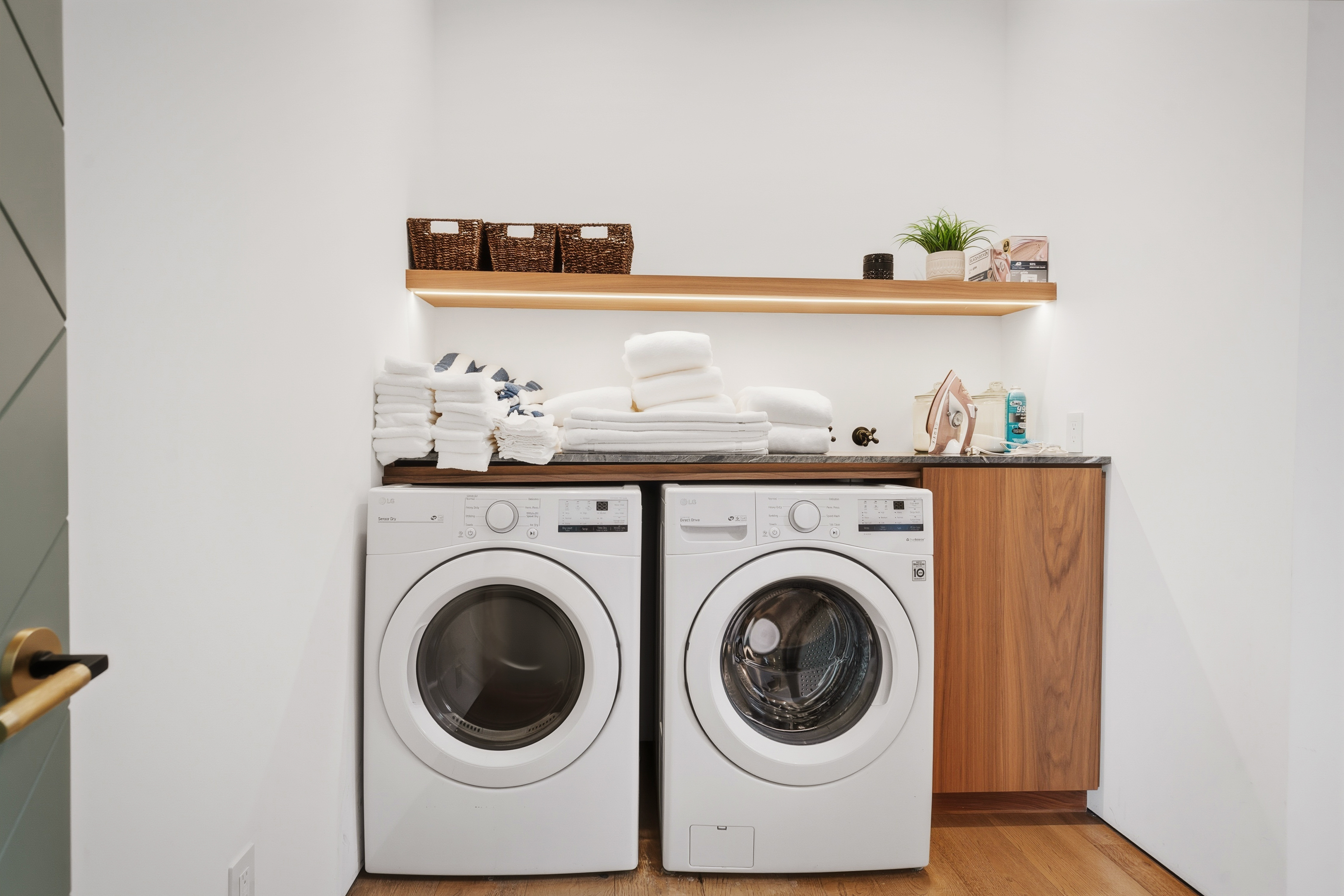 Mulholland Summit | Photo 51