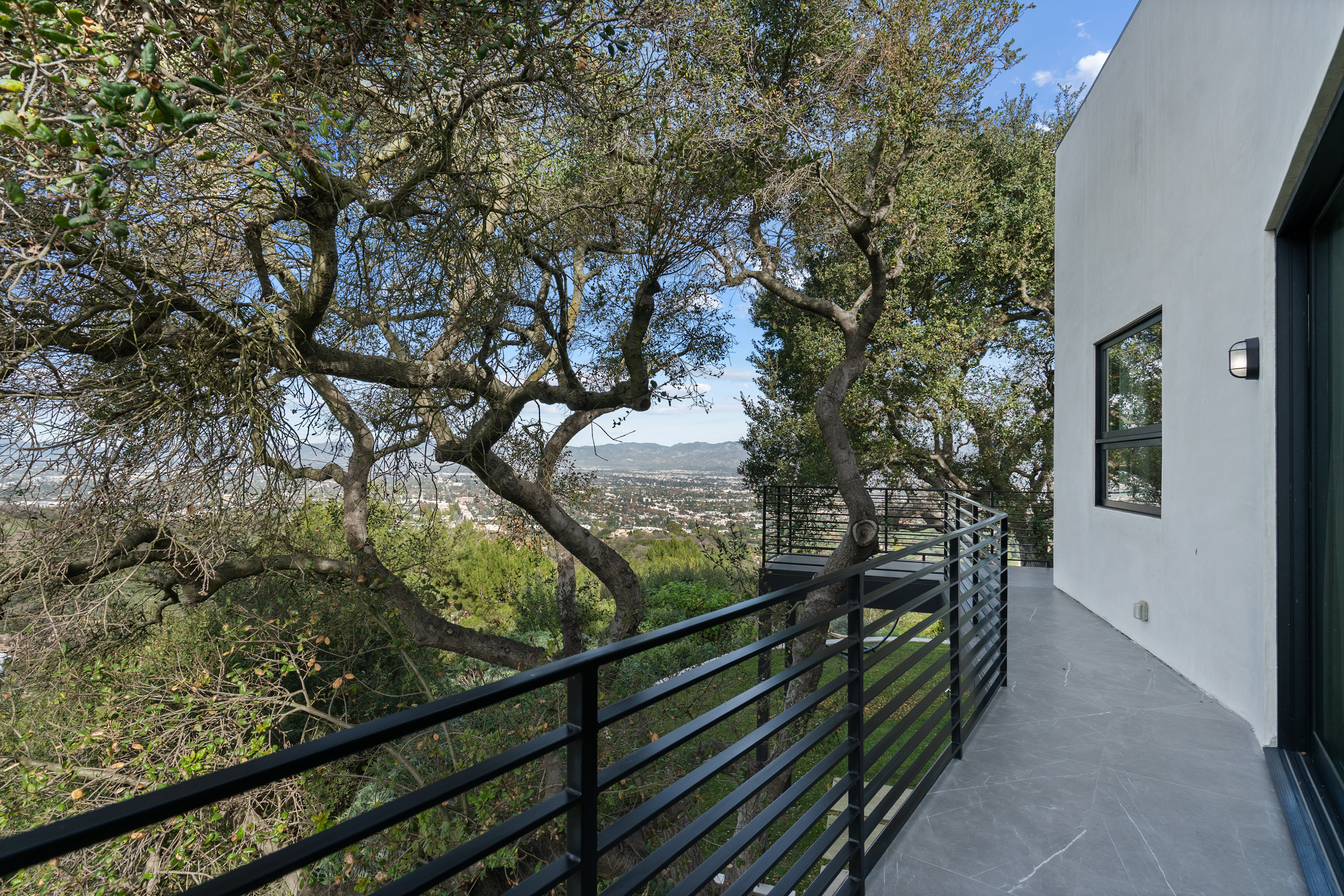 Mulholland Summit | Photo 71