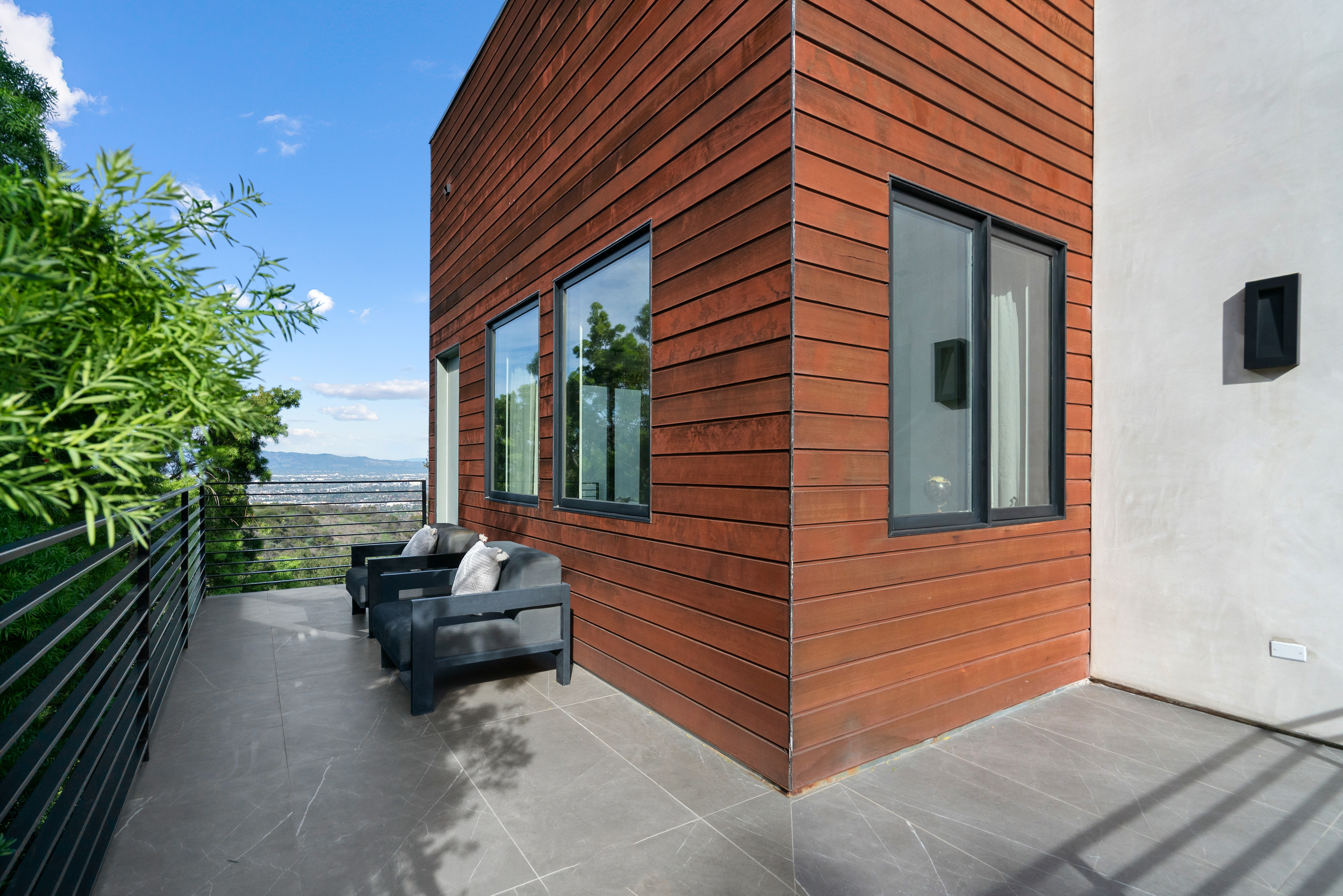 Mulholland Summit | Photo 73