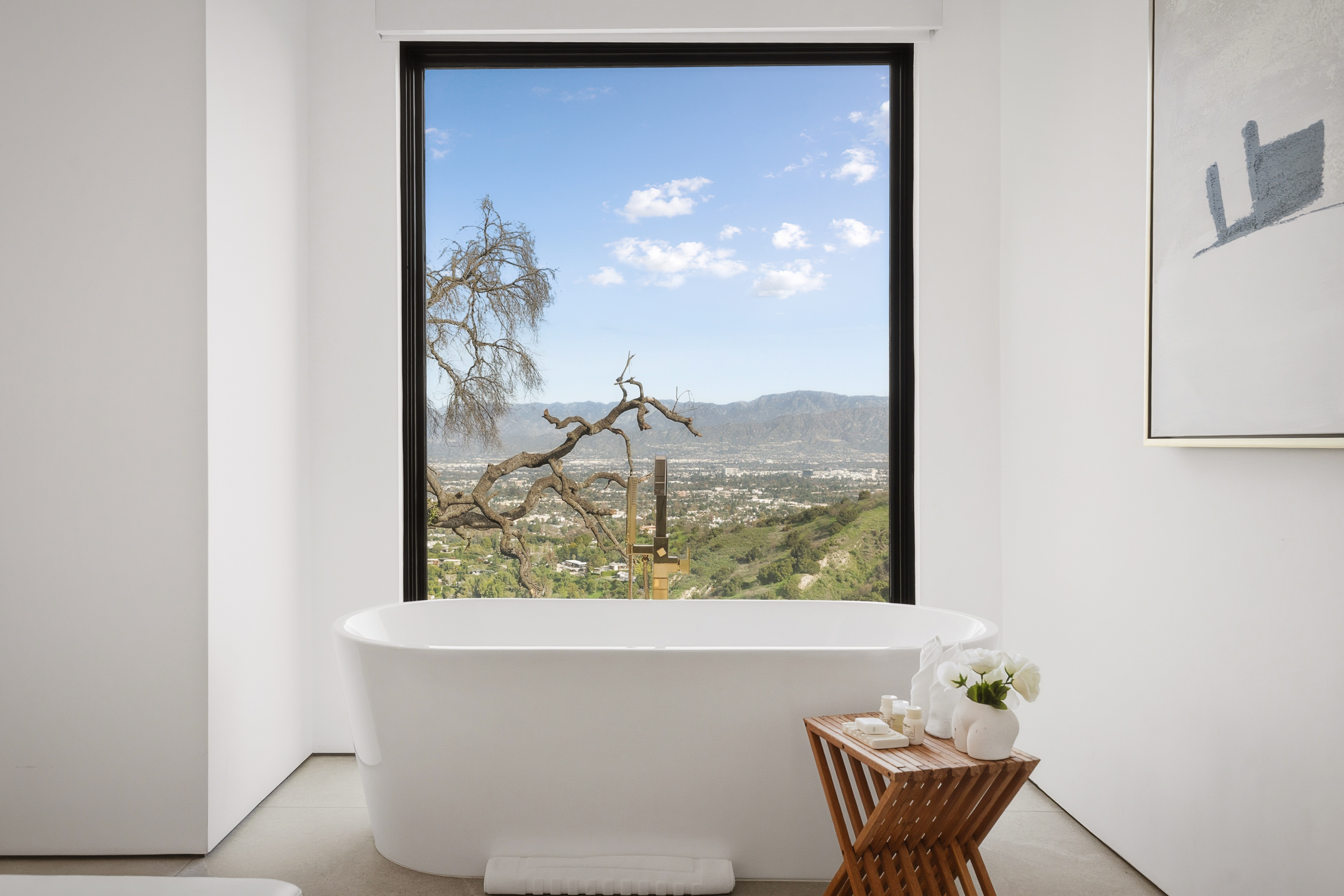 Mulholland Summit | Photo 29