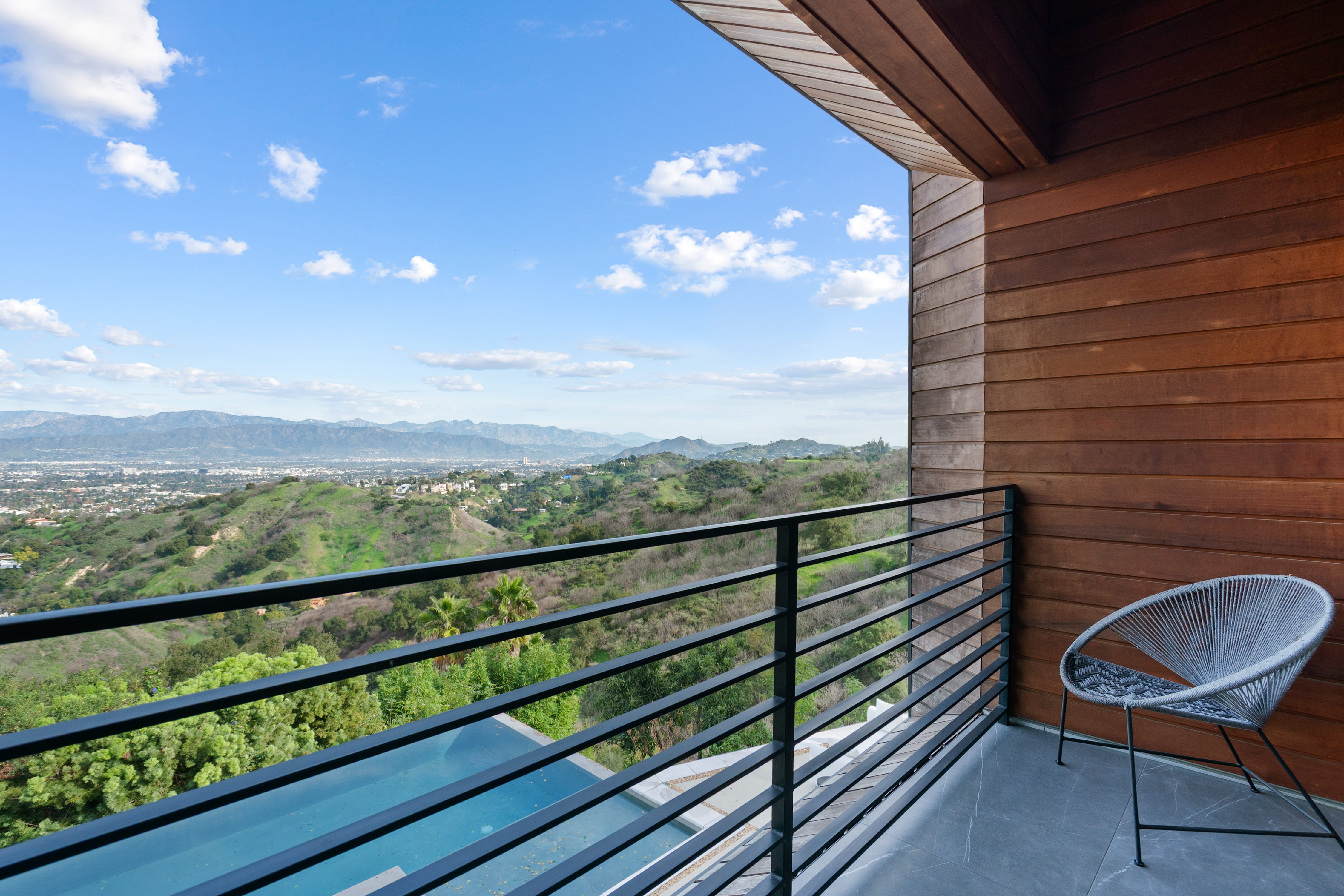 Mulholland Summit | Photo 54