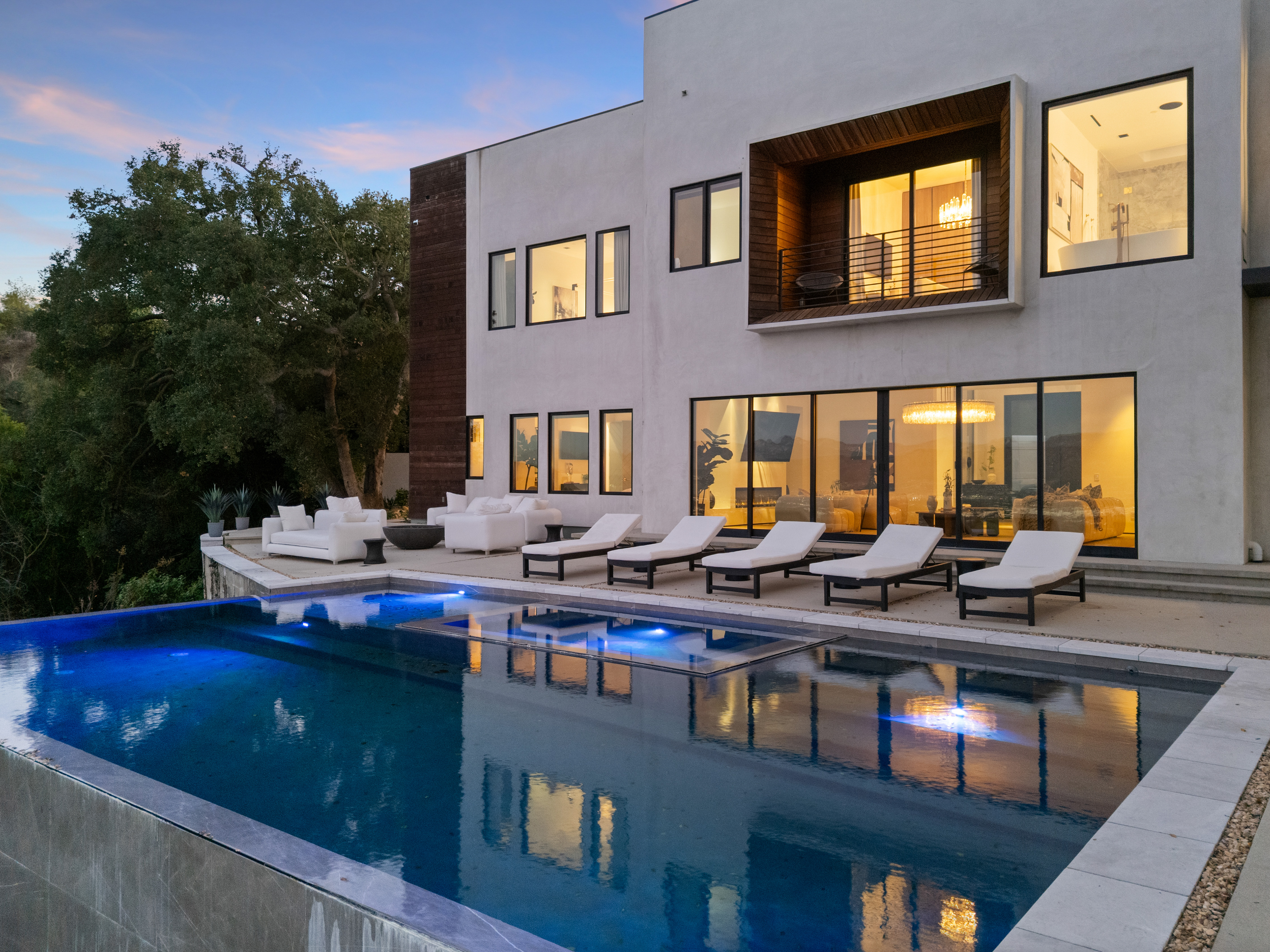 Mulholland Summit | Photo 2