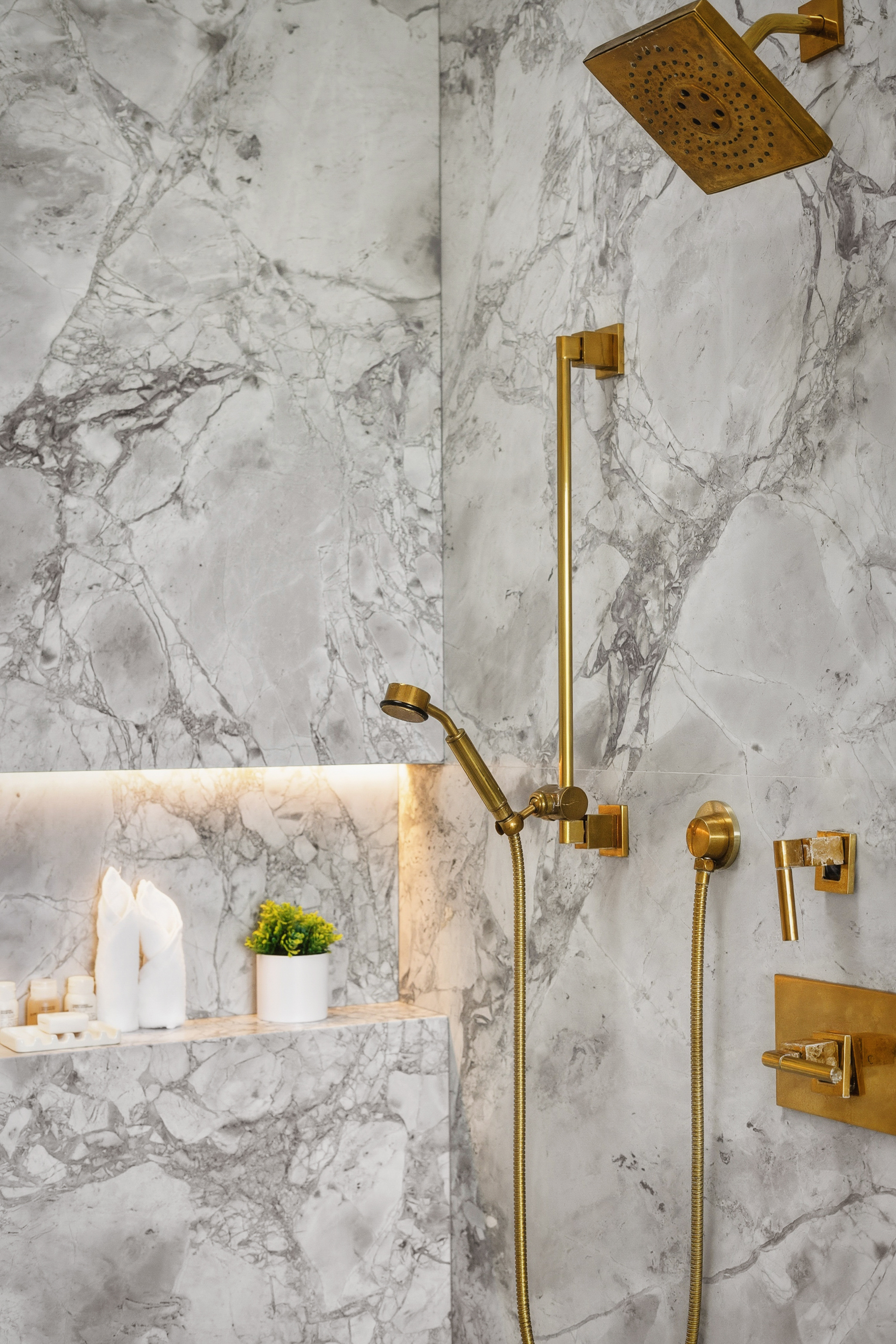 Mulholland Summit | Photo 43