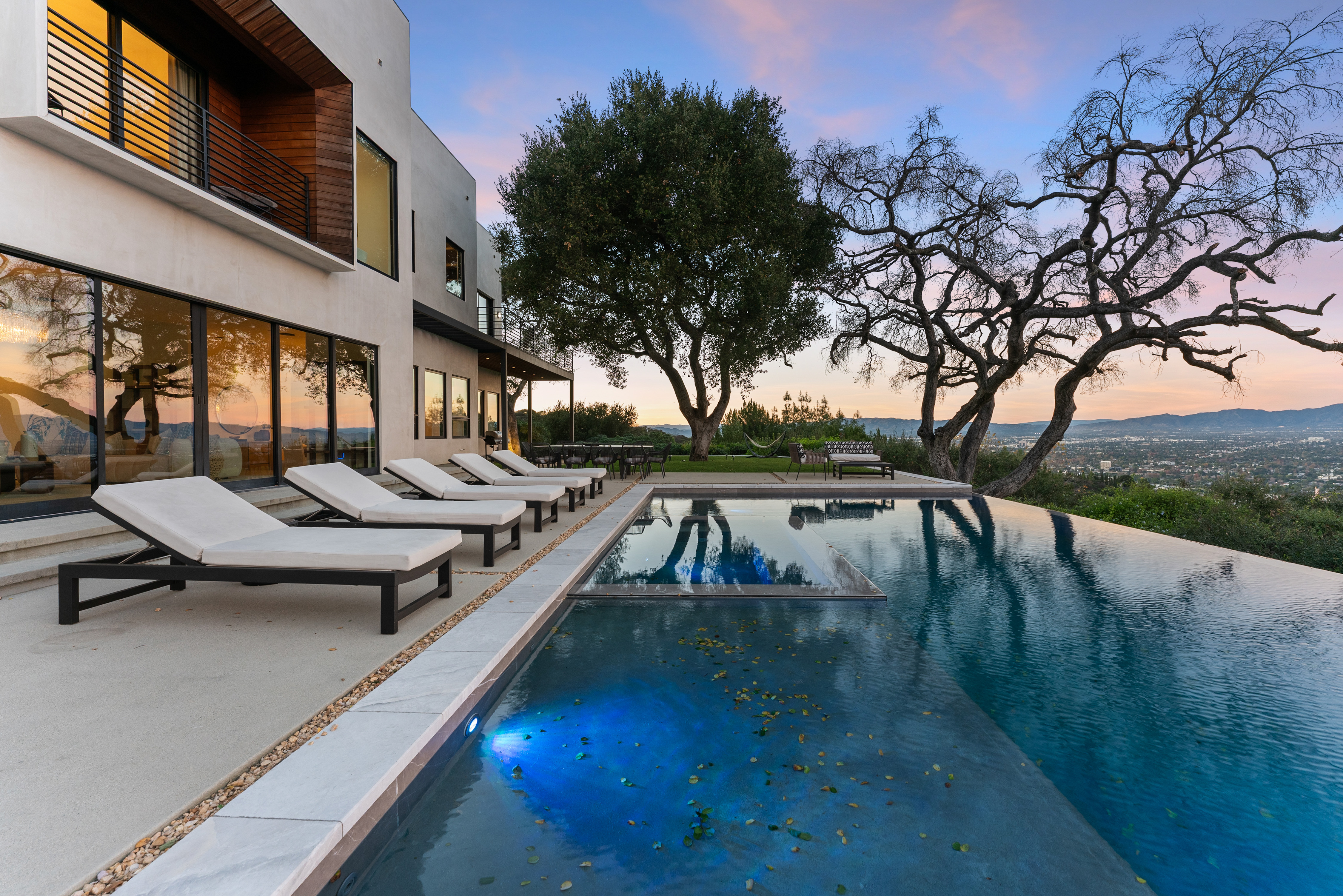 Mulholland Summit | Photo 62