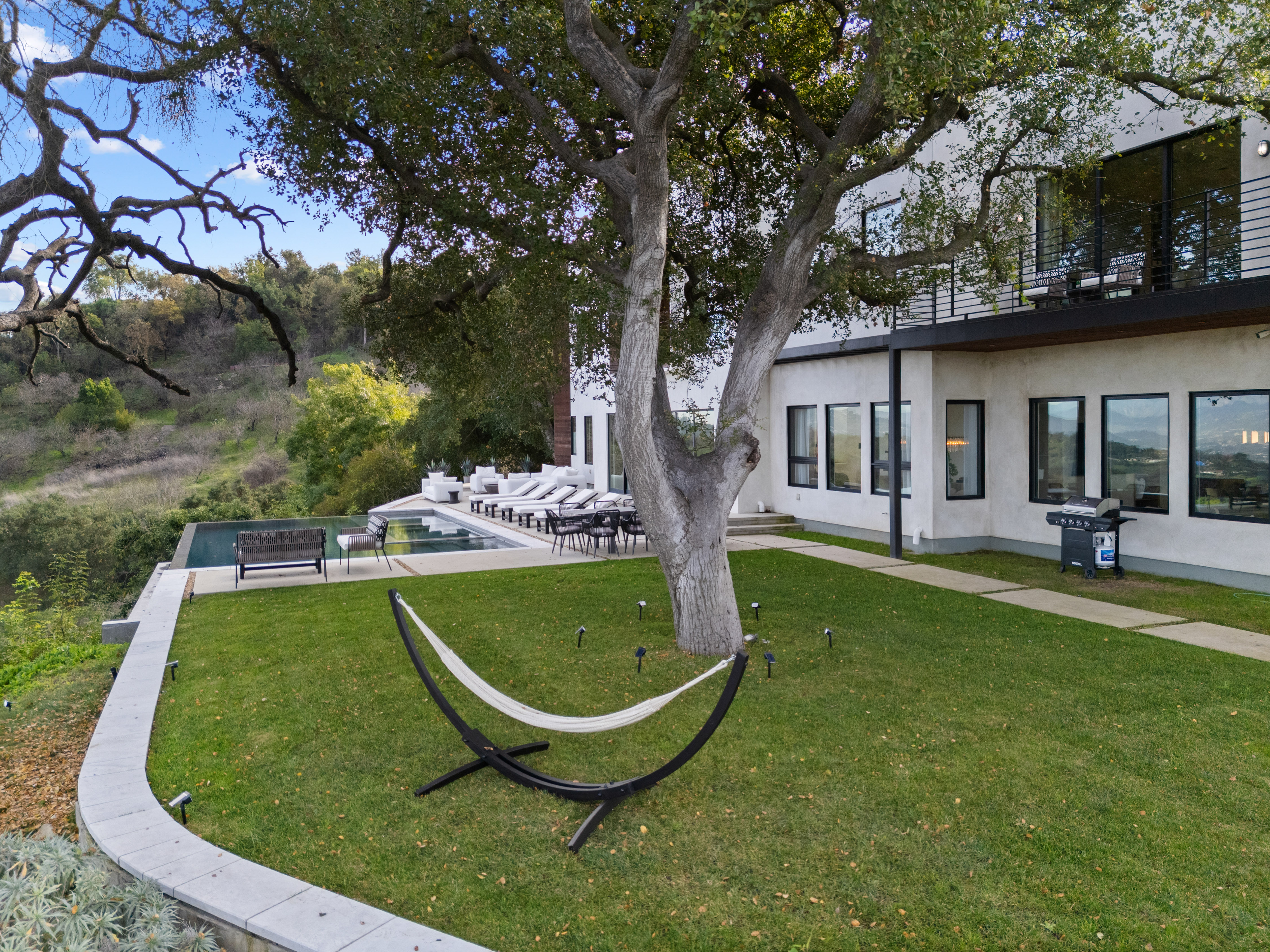 Mulholland Summit | Photo 69