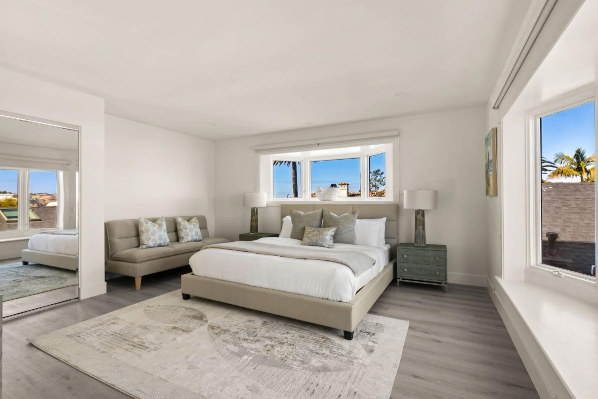 La Jolla Luxe Shores Retreat | Photo 23