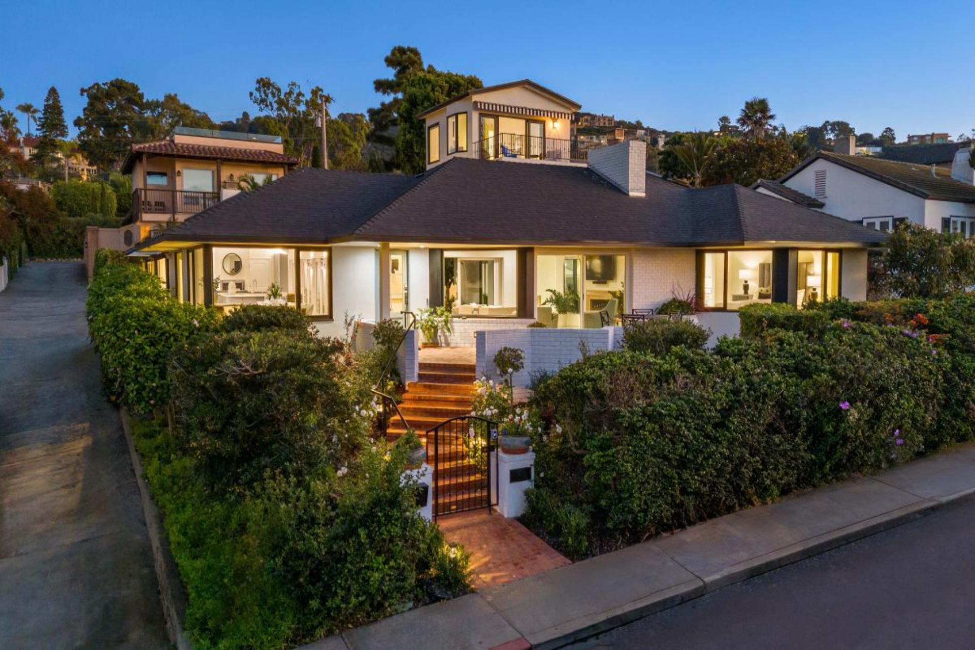 La Jolla Luxe Shores Retreat | Photo 65