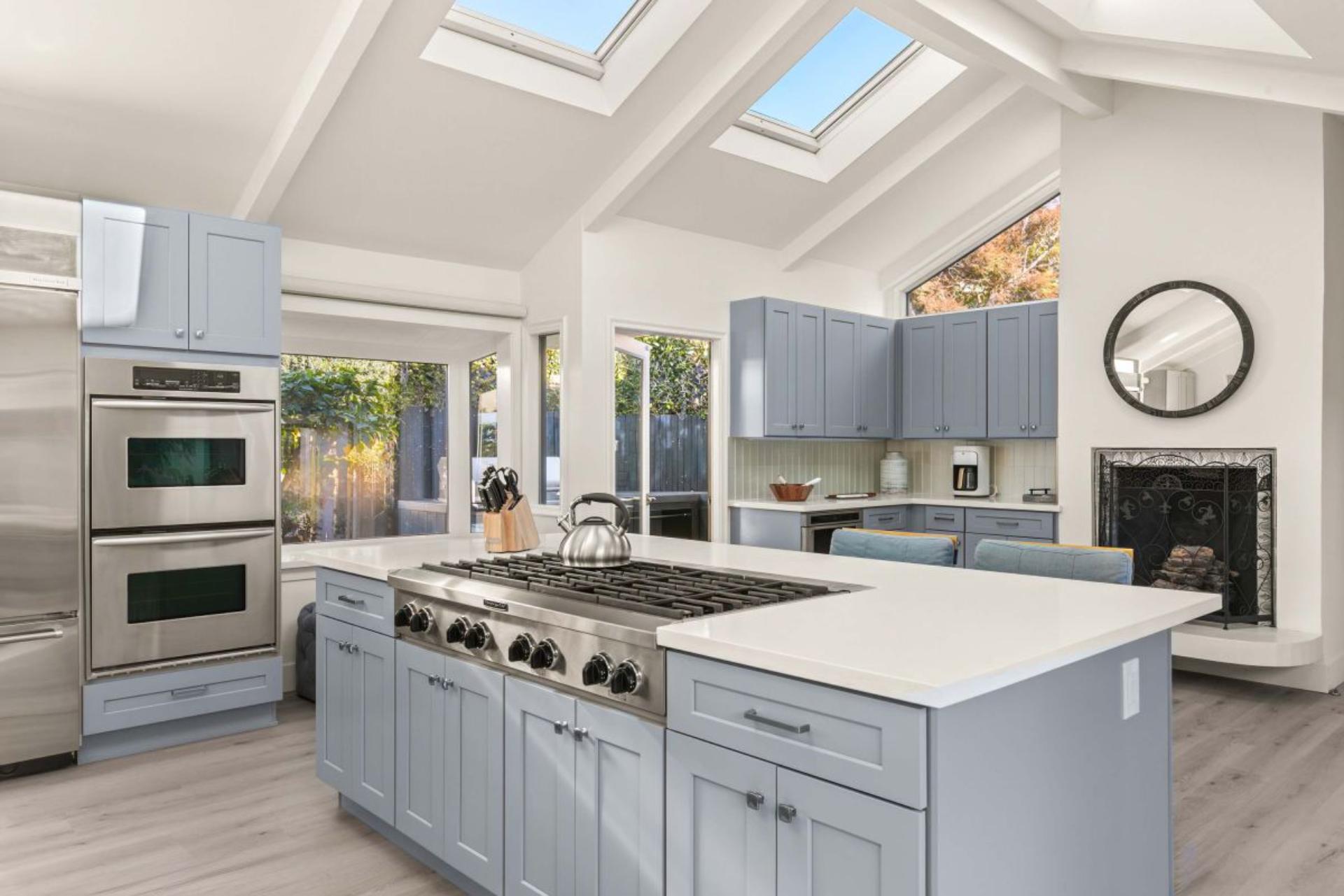 La Jolla Luxe Shores Retreat | Photo 11