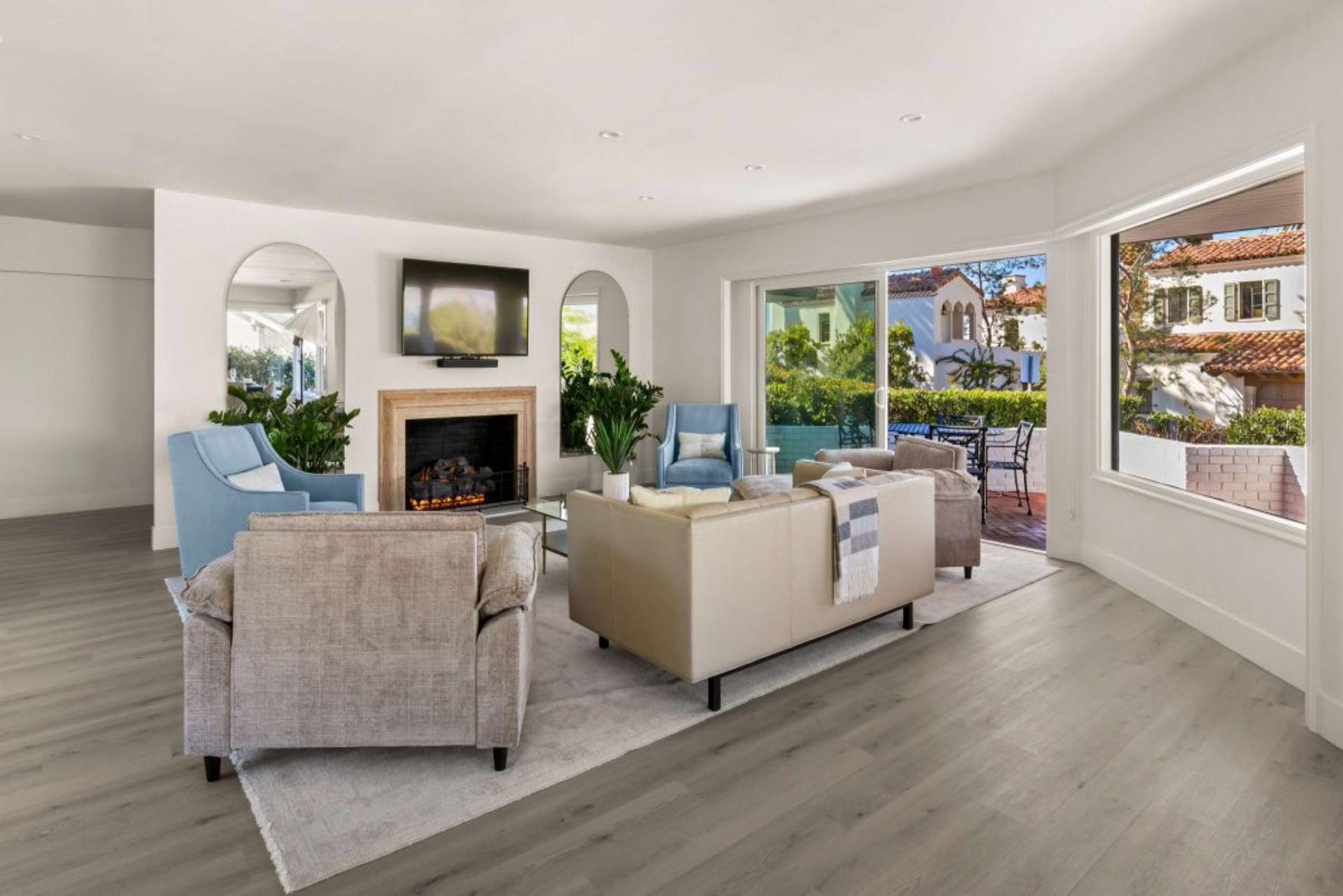 La Jolla Luxe Shores Retreat | Photo 6