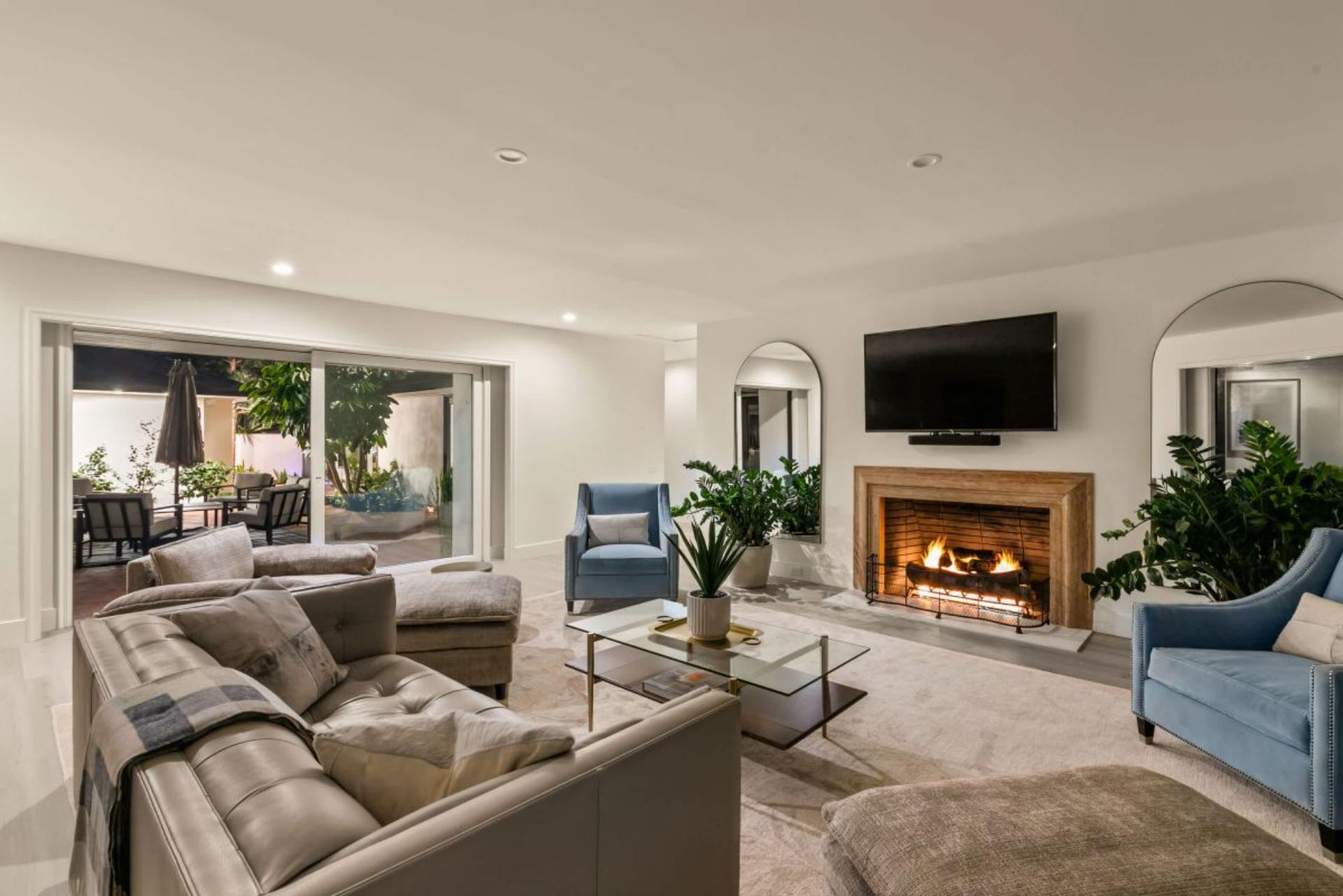 La Jolla Luxe Shores Retreat | Photo 4