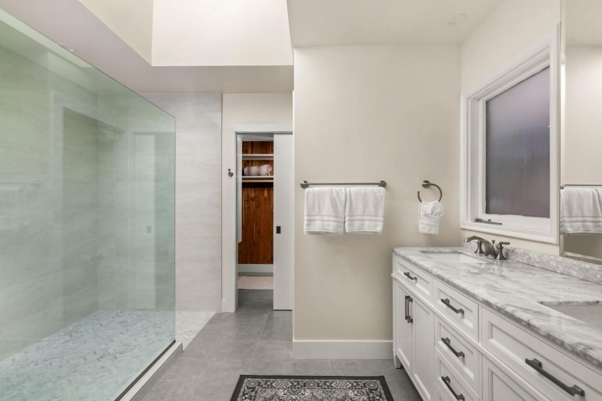 La Jolla Luxe Shores Retreat | Photo 25