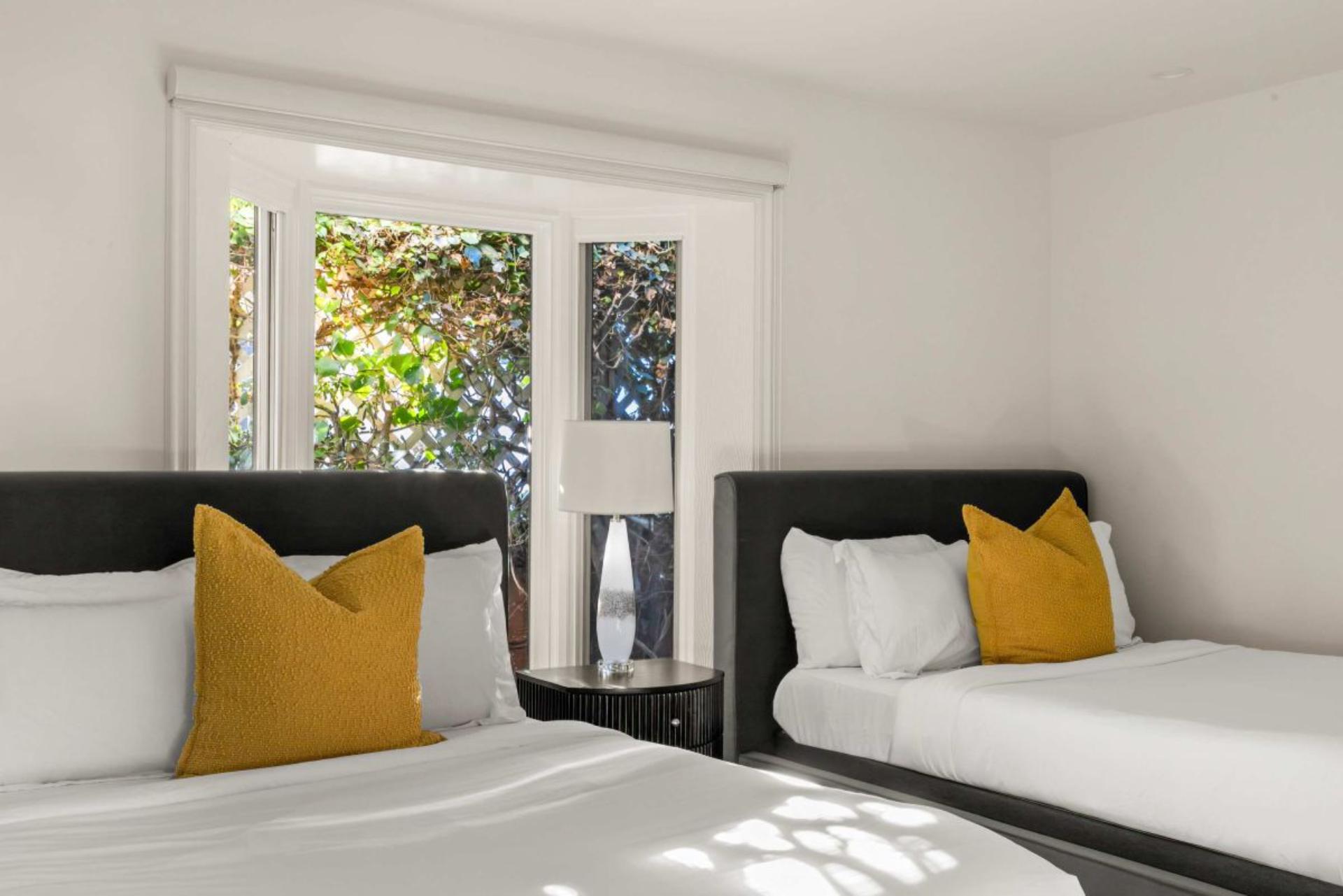 La Jolla Luxe Shores Retreat | Photo 27