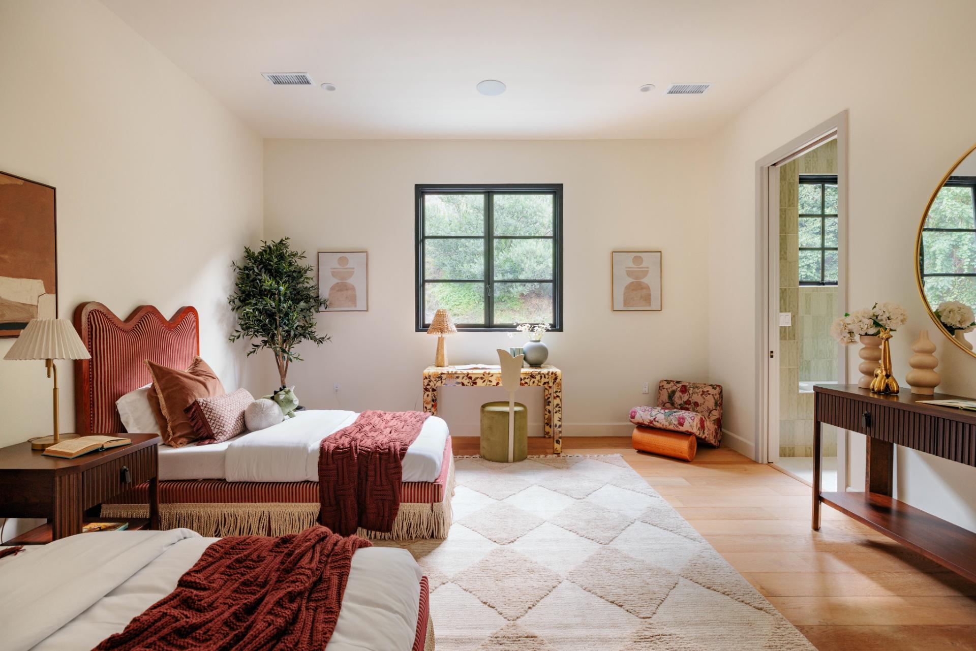 Franklin Crest | Photo 24