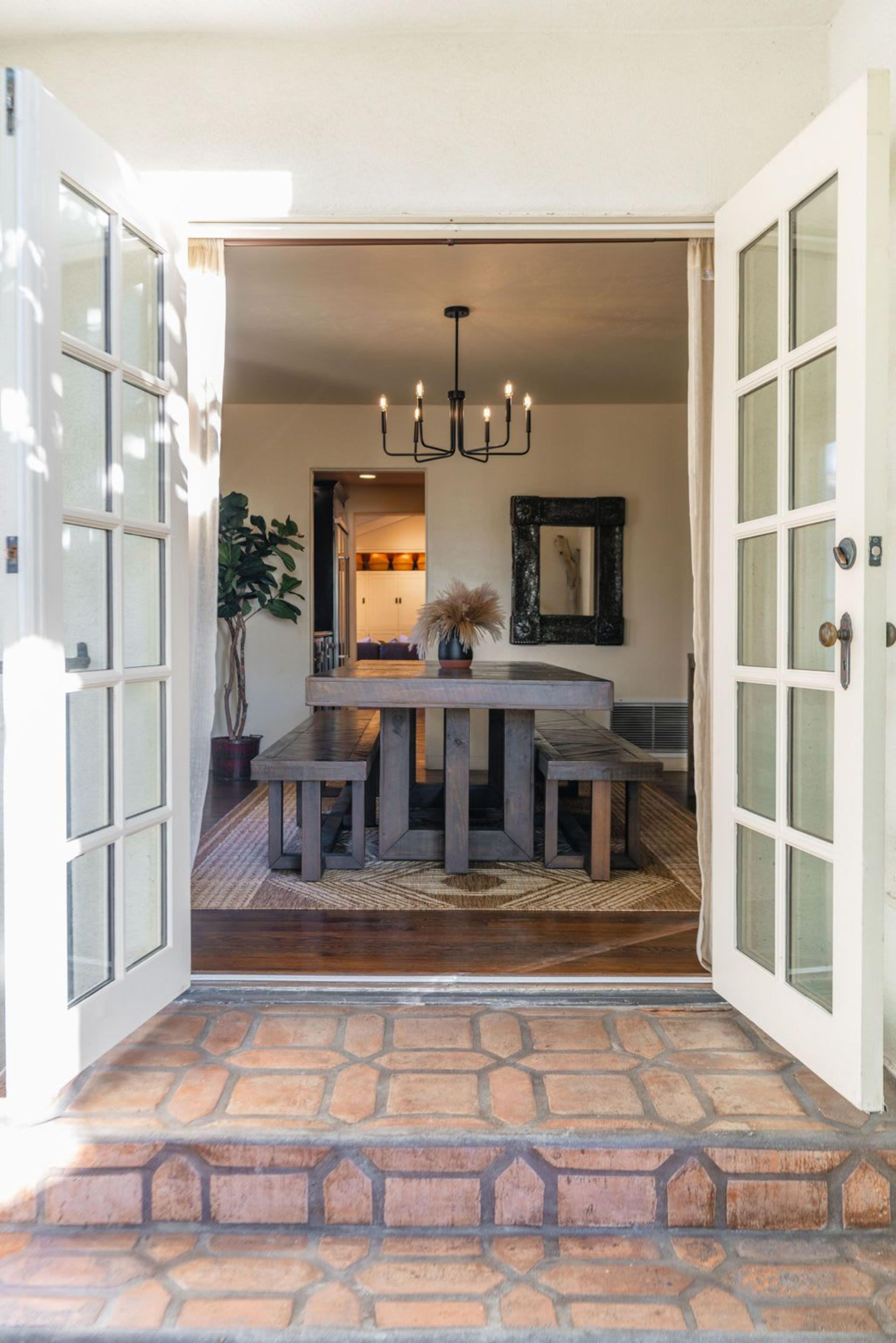 Spanish Coastal Villa | Photo 24