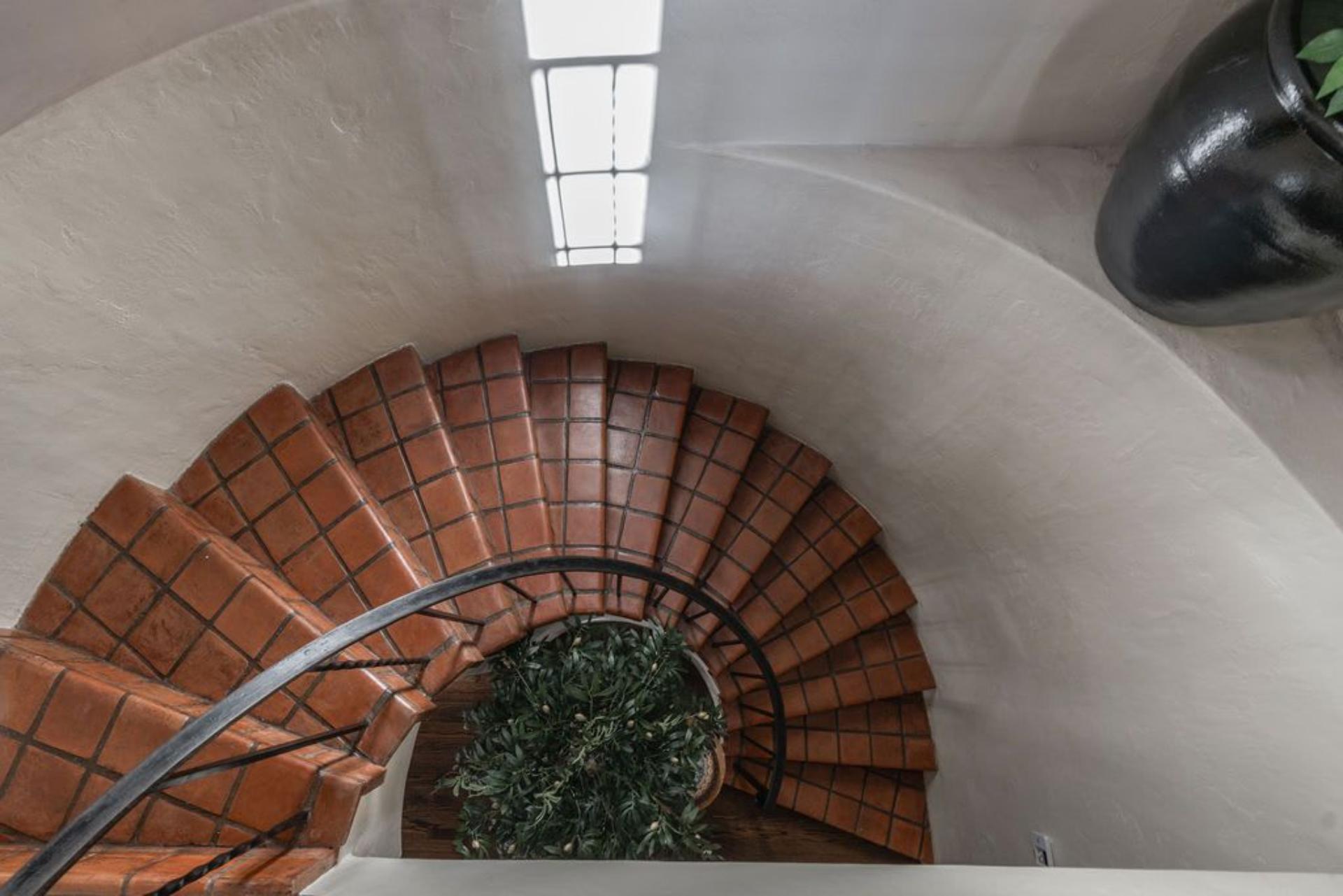 Spanish Coastal Villa | Photo 32